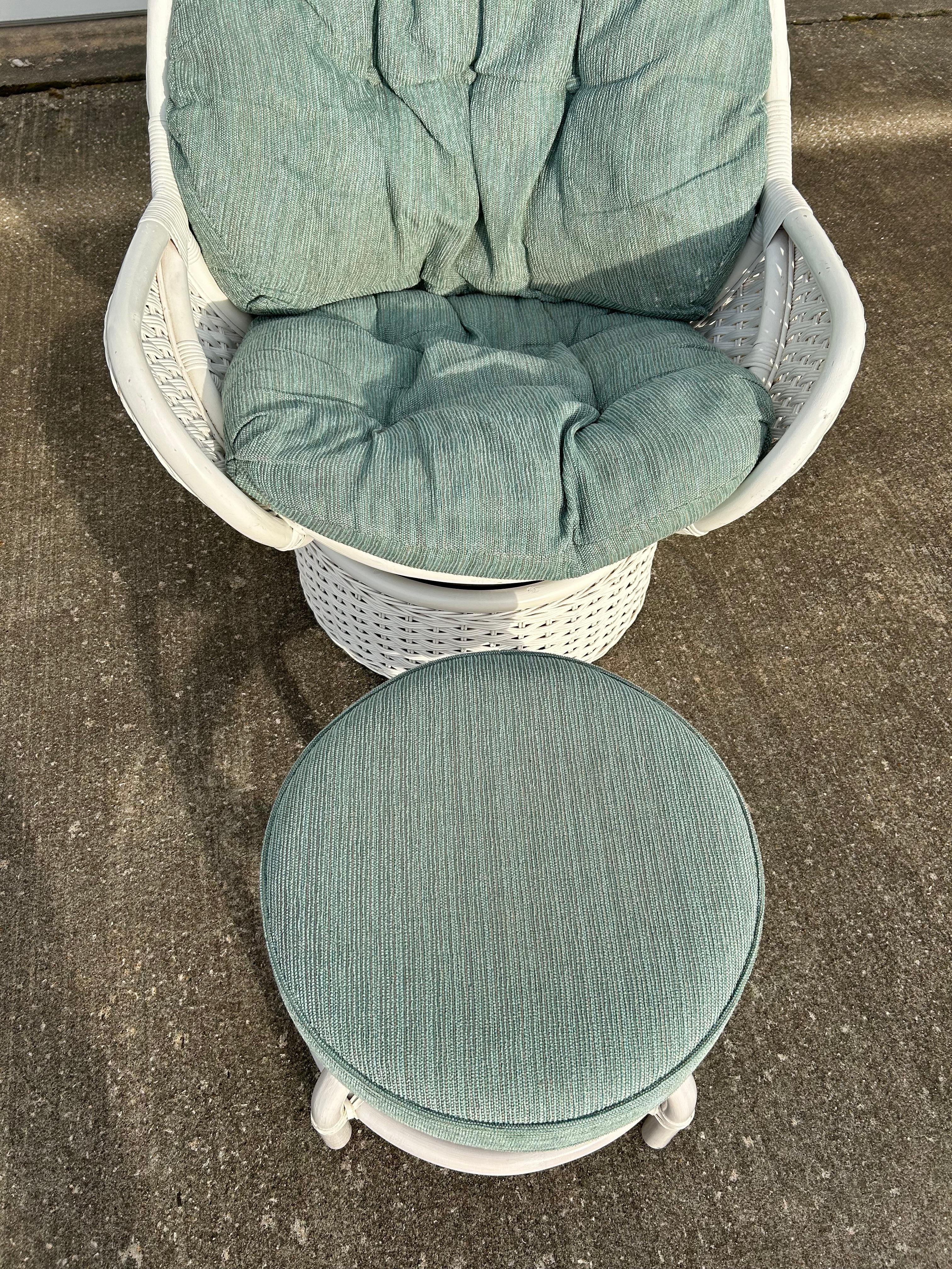 White Rattan Upholstered Swivel Egg Chair with Ottoman  In Good Condition For Sale In Medina, OH