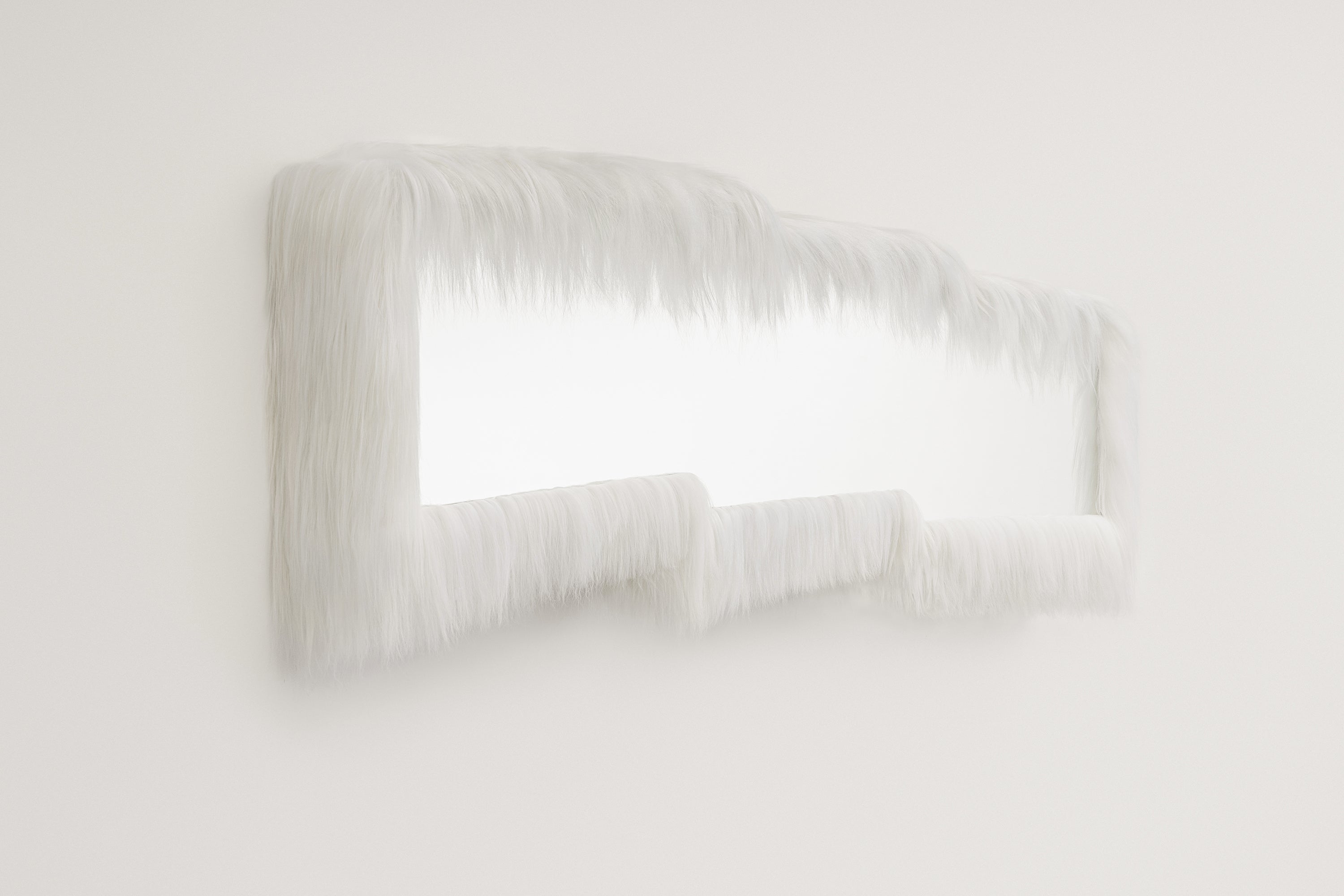 White Raw Mirror with Furry Goatskin Offcuts by Atelier V&F