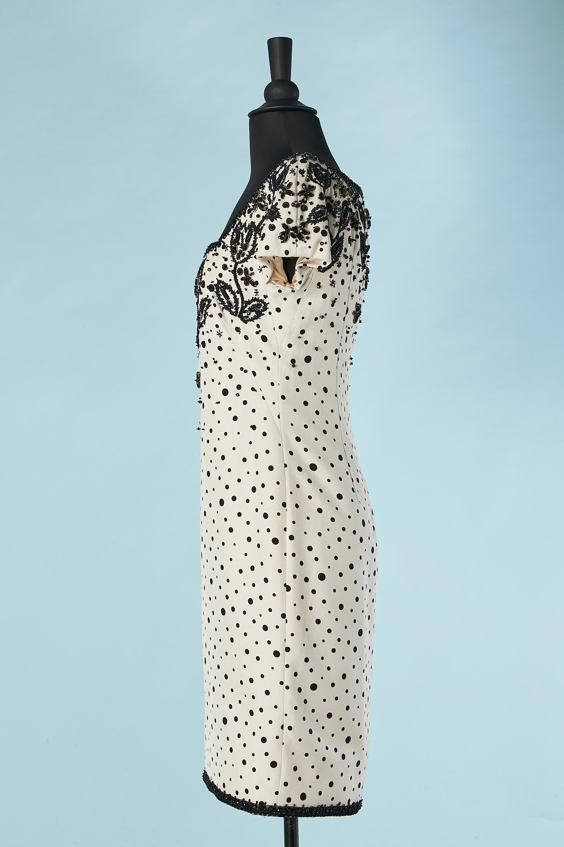 Women's White raw silk cocktail dress with black polka dots and embroideries Circa 1960 For Sale