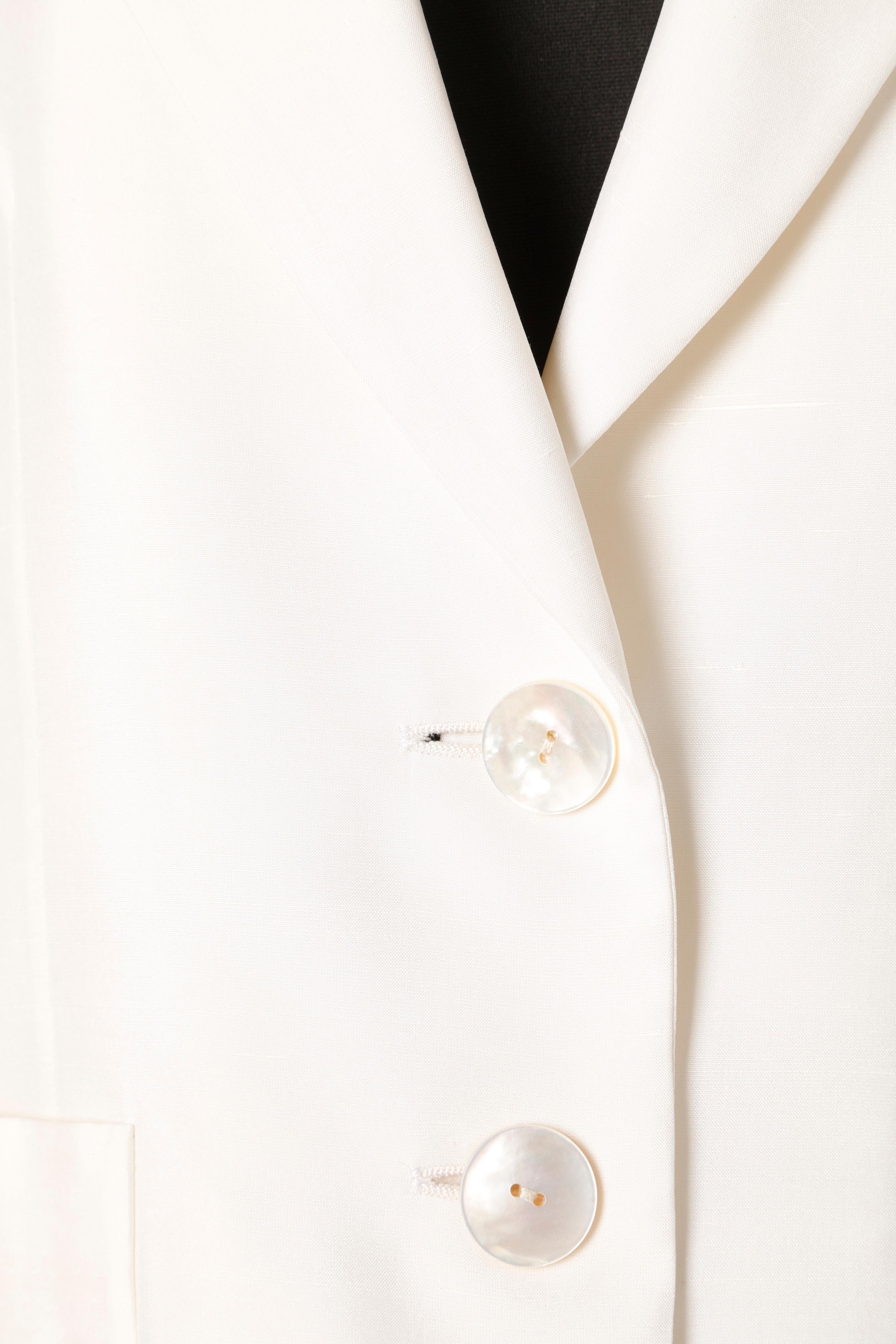 Blanc Veste à simple boutonnage en soie brute blanche Yves Saint Laurent Rive Gauche  en vente