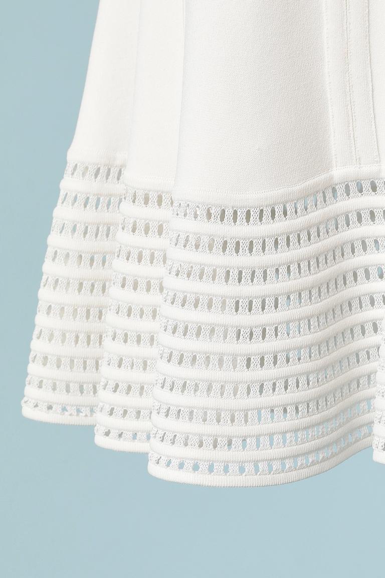 Gray White rayon knit skirt  Diane Von Furstenberg For Sale