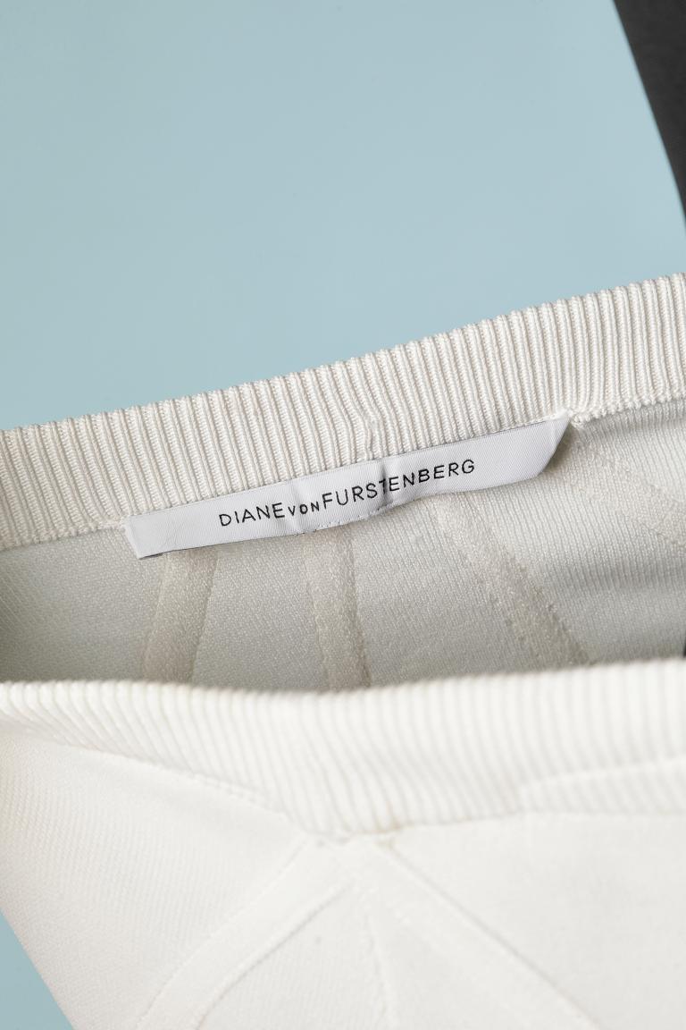 White rayon knit skirt  Diane Von Furstenberg For Sale 1