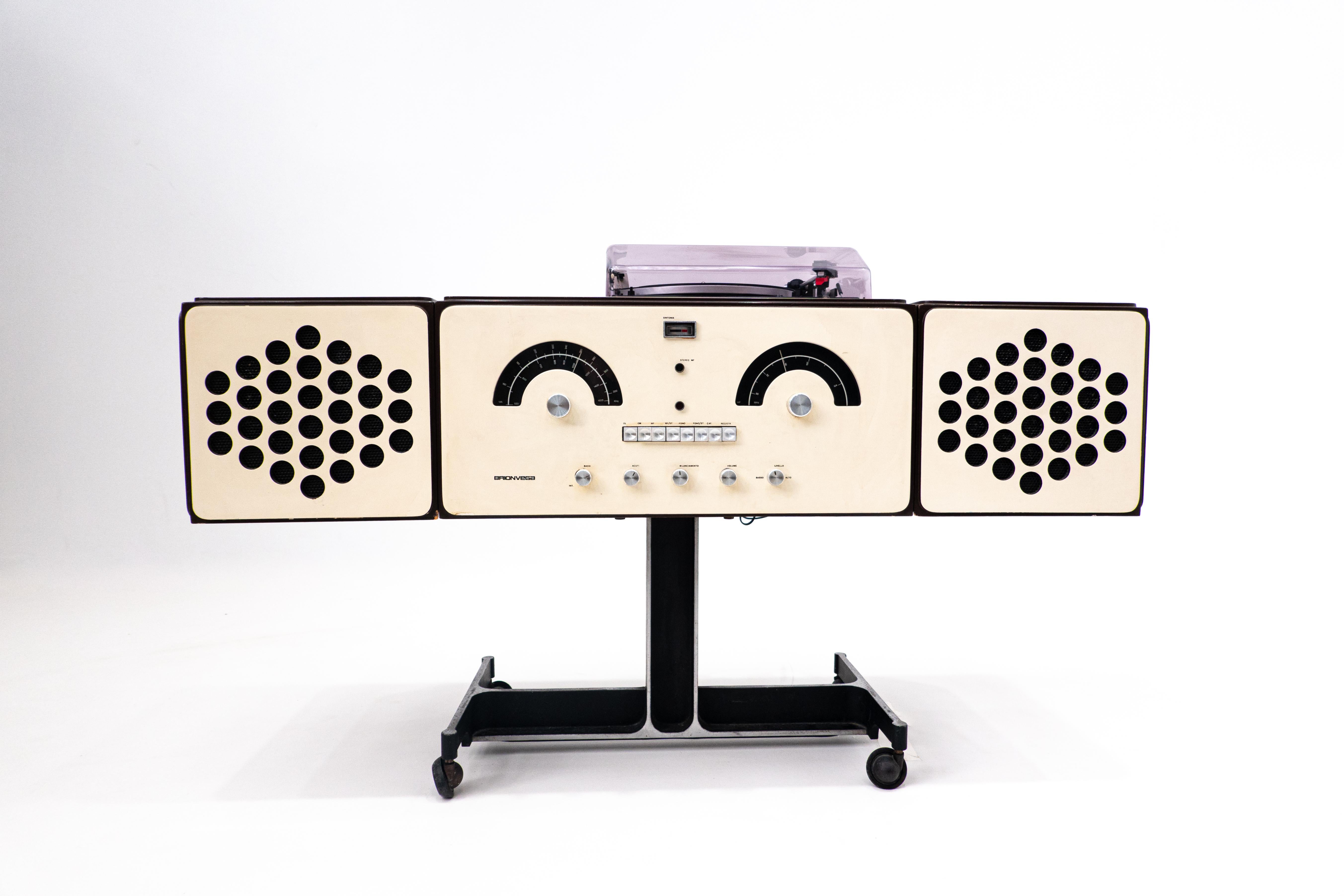 Wood White Record Player Brionvega by Achille & Pier Giacomo Castiglioni, 1960s