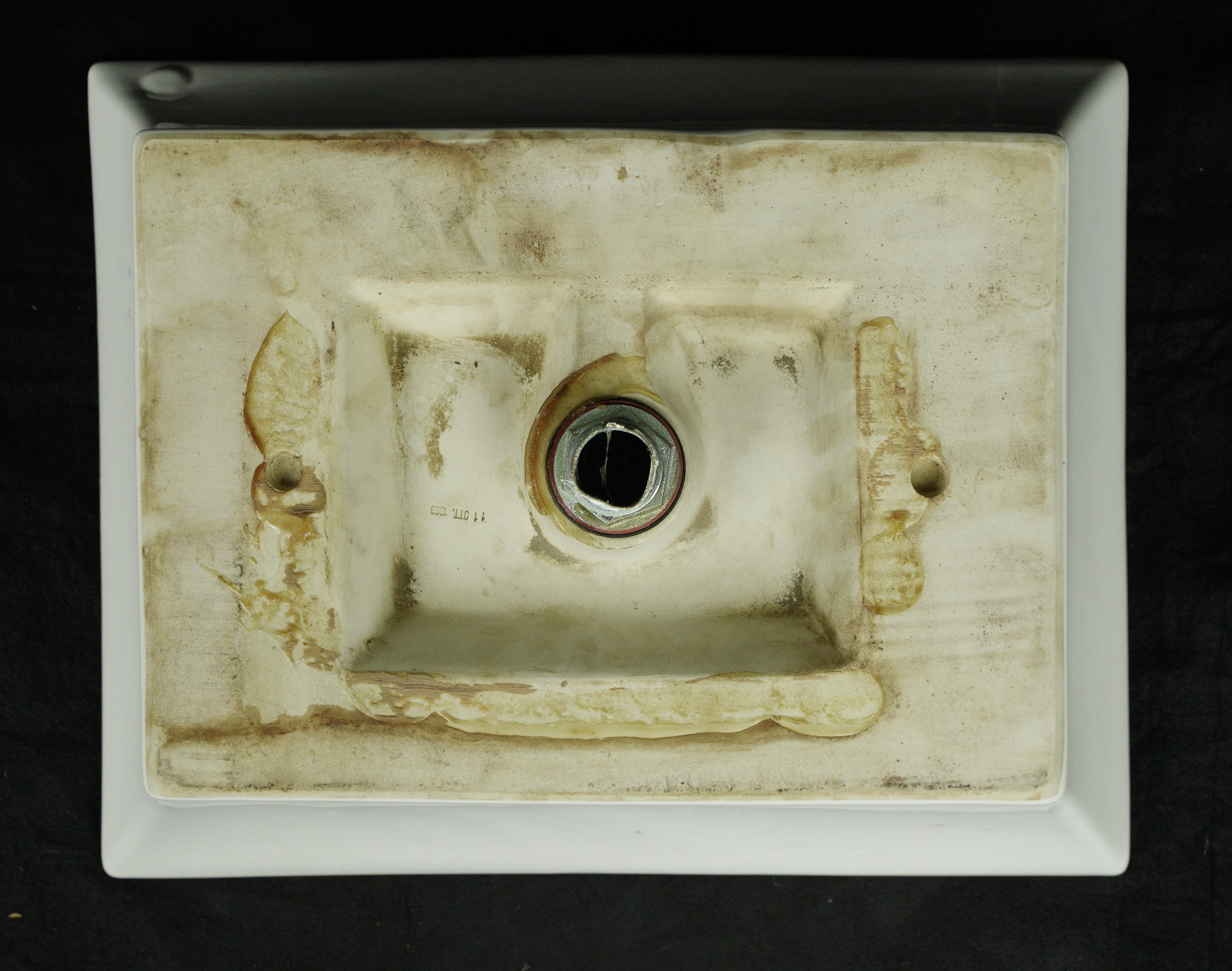 White Rectangle Porcelain Pedestal Countertop Sink For Sale 5