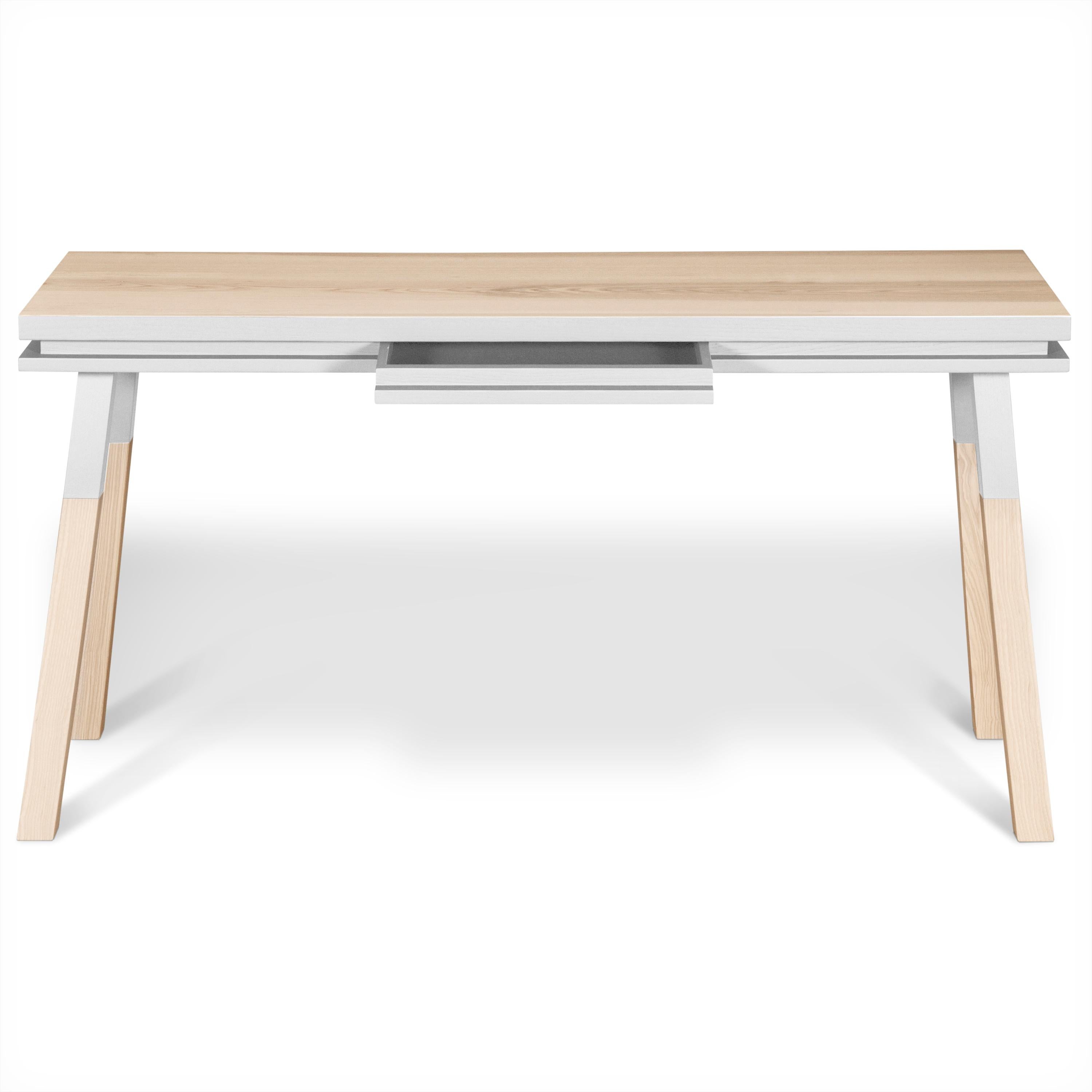 Français Table à écrire blanche en bois massif, am designs par Eric Gizard, Paris - French craft  en vente