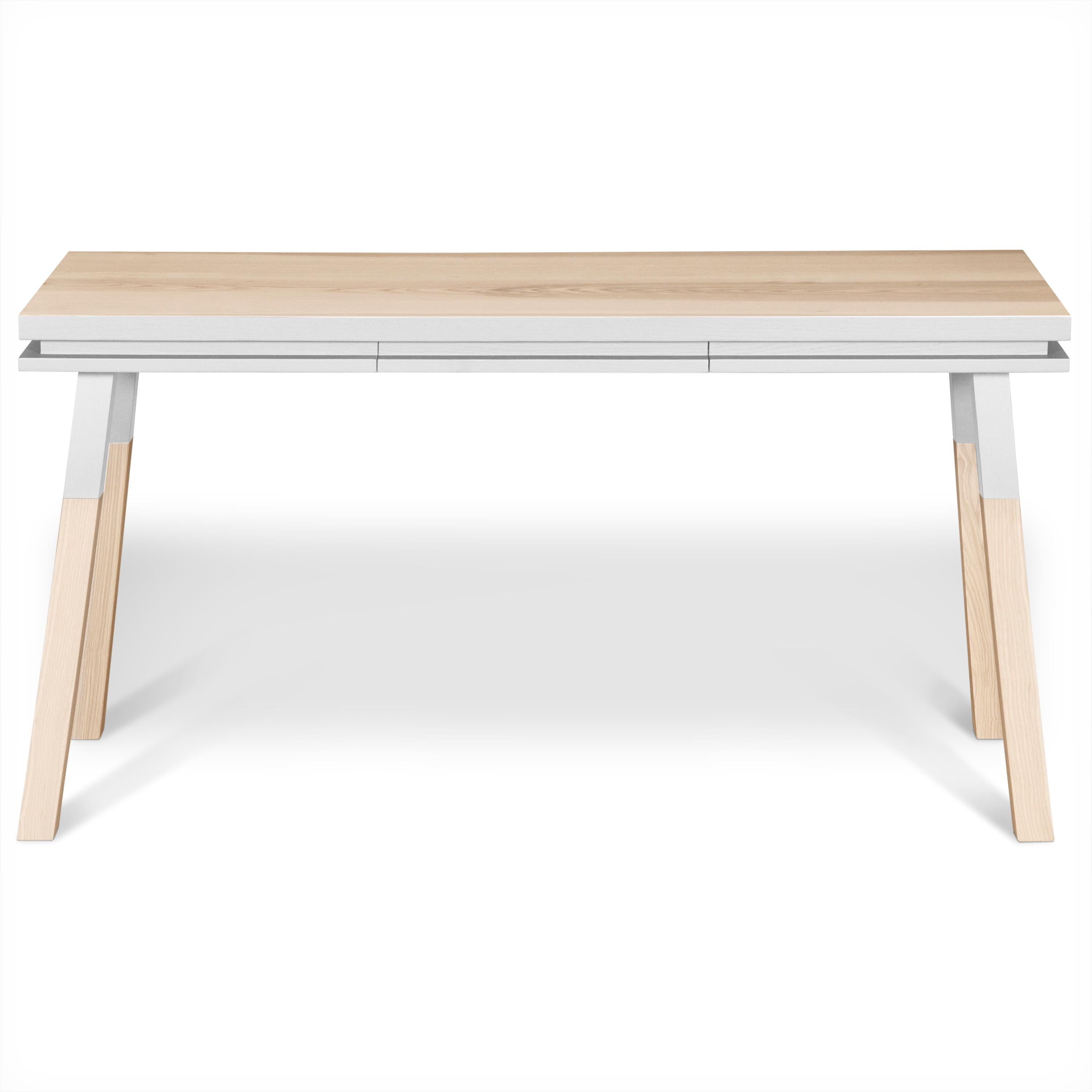 White writing table in solid wood, design by Eric Gizard, Paris - French craft  For Sale 1