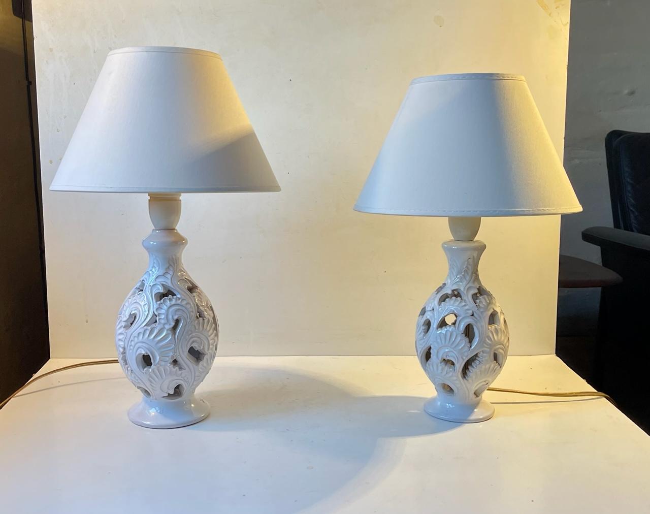 Danish White Relief Ceramic Table Lamps by Hans Rudolf Petersen, 1940s, Set of 2 For Sale