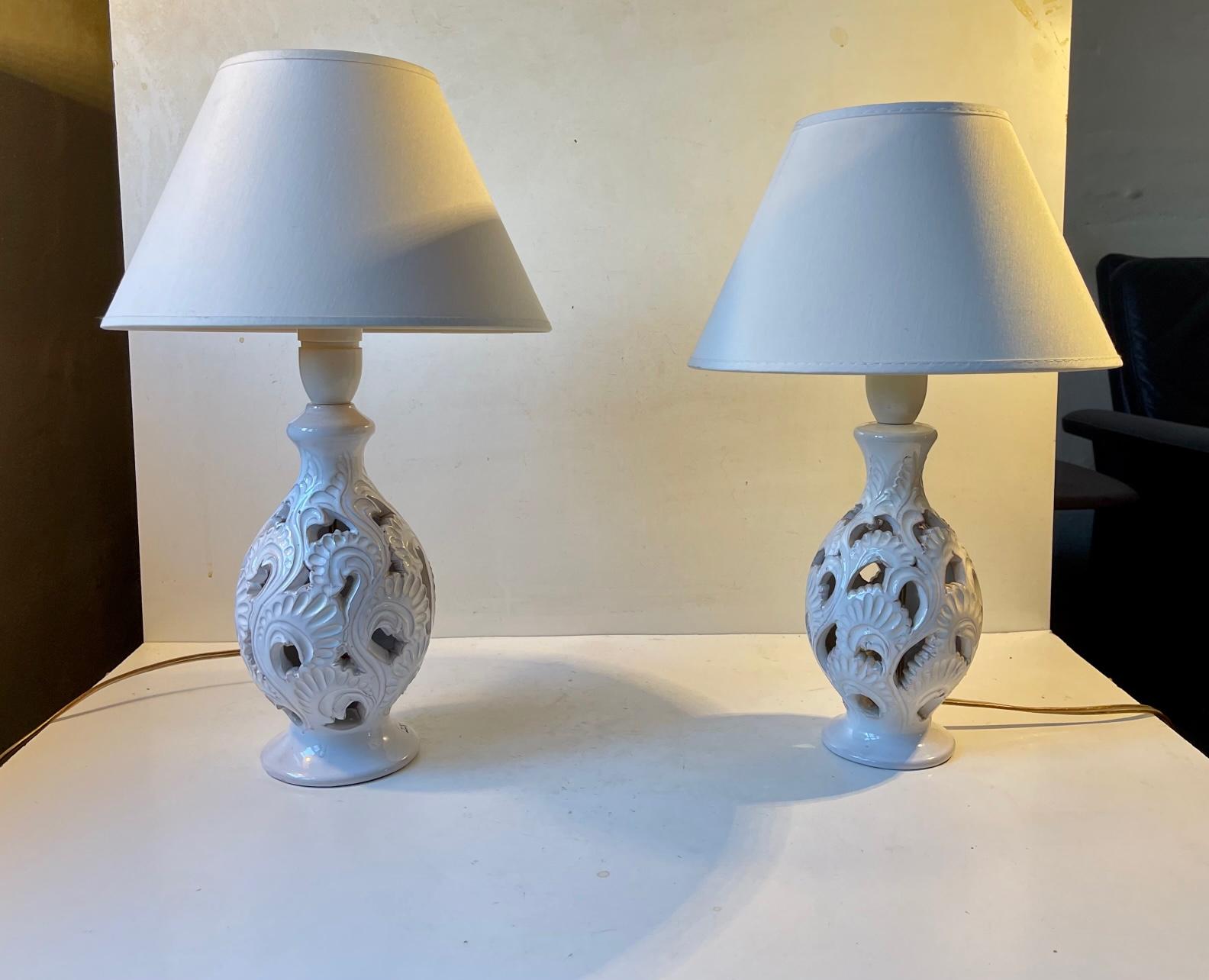 Glazed White Relief Ceramic Table Lamps by Hans Rudolf Petersen, 1940s, Set of 2 For Sale