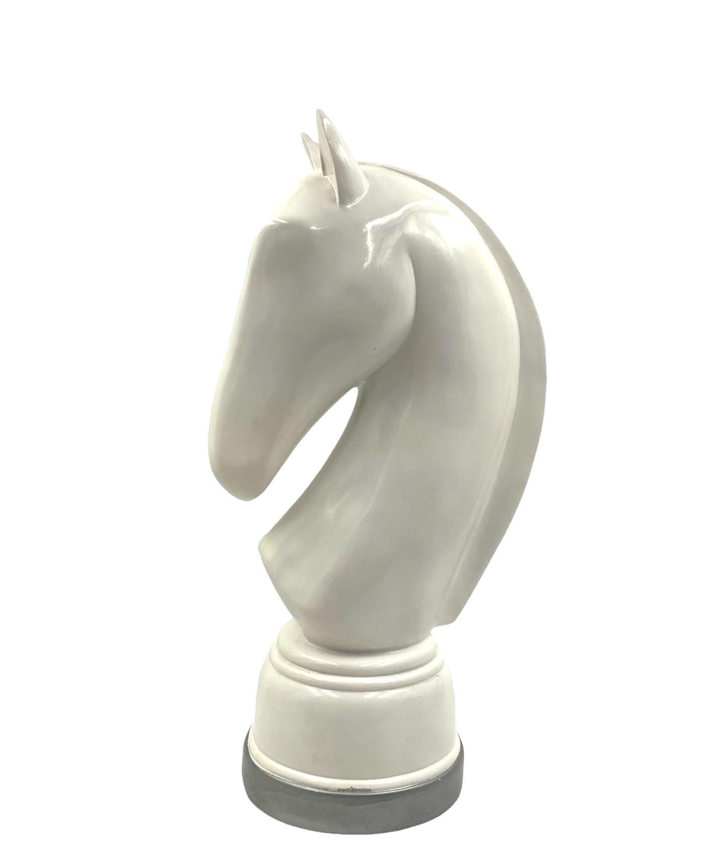 White resin chess horse sculpture, Italy 1970s For Sale 7