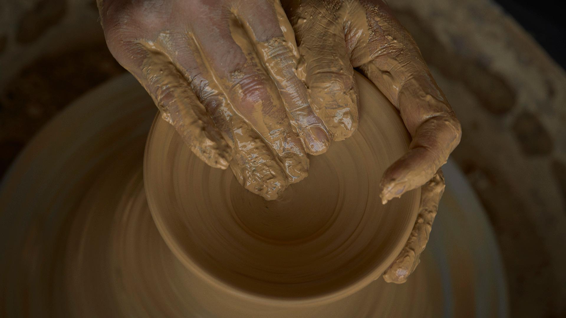 Hand-Crafted Set of 3 White Rim Plate by Toru Hatta