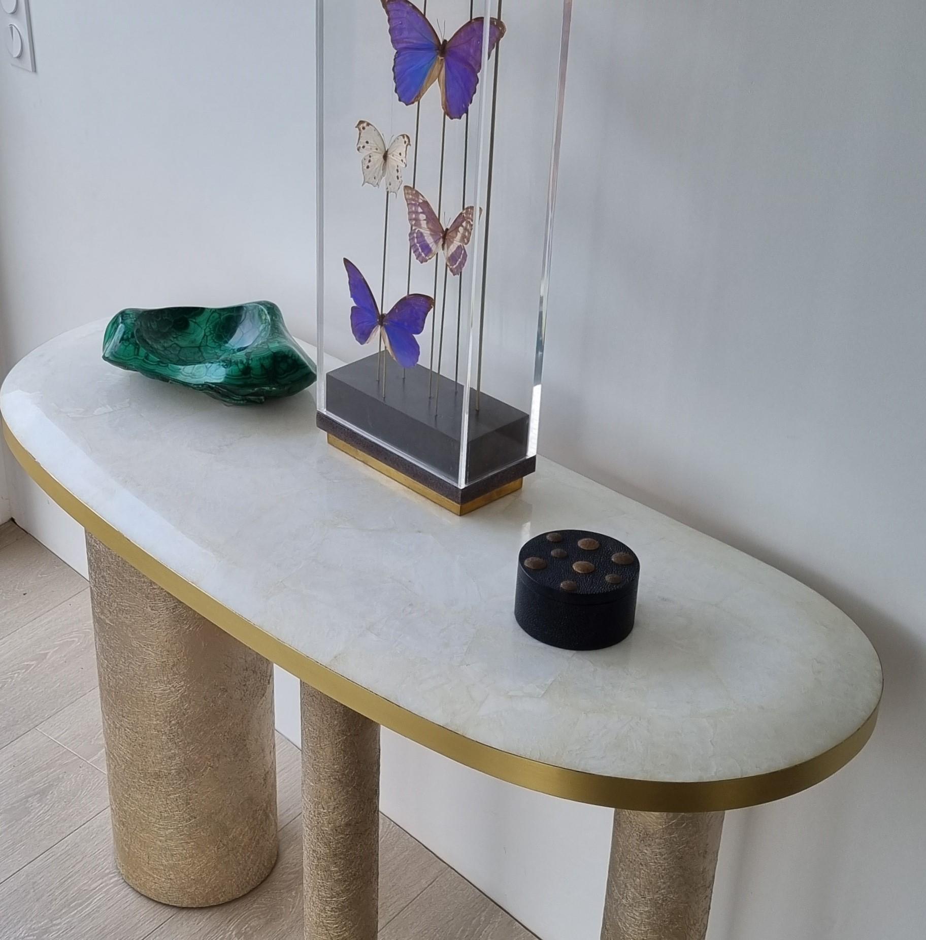 White Rock Crystal and Brass Console by Ginger Brown In New Condition For Sale In Bourguebus, FR