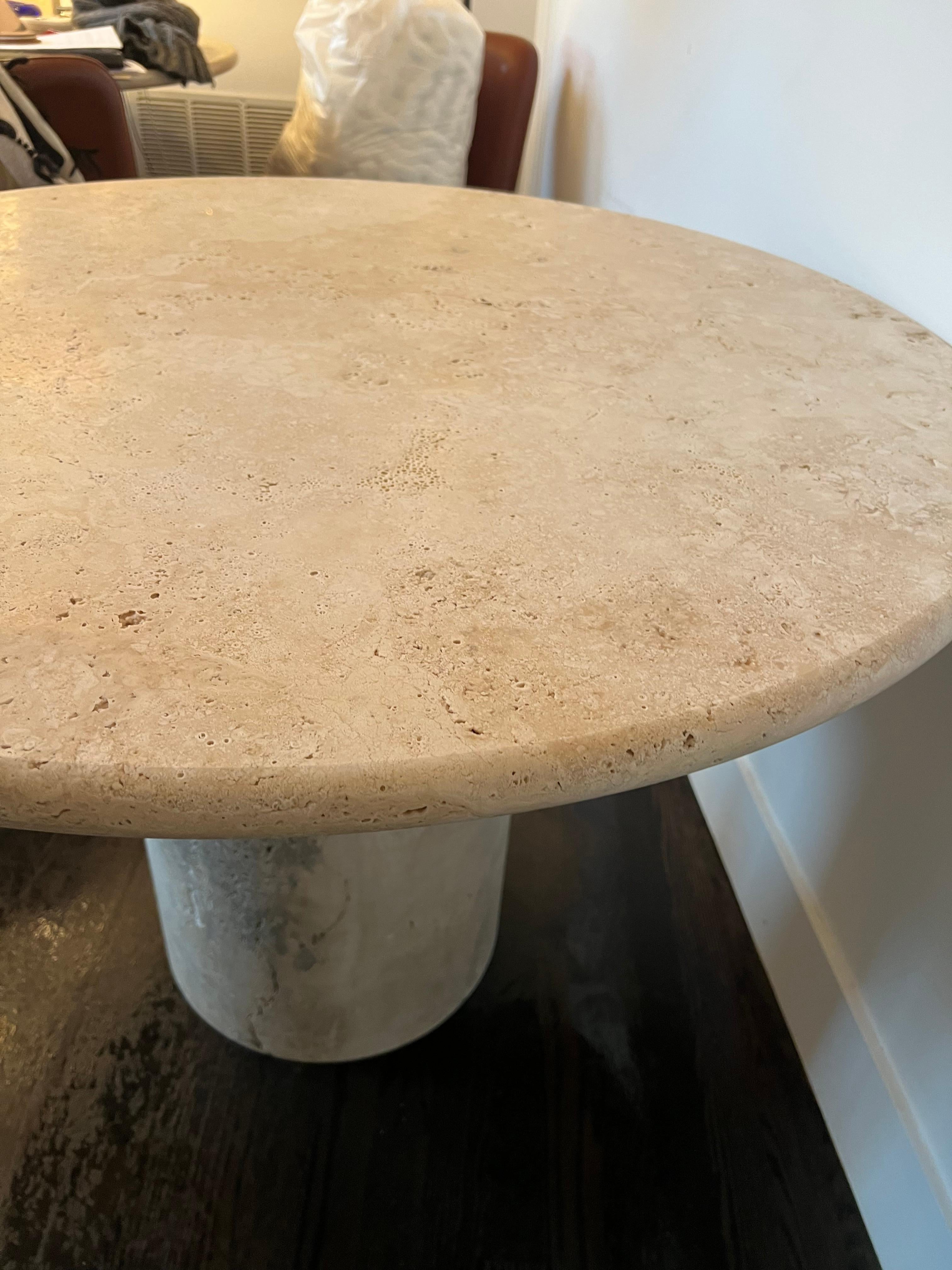 Italian White Roman Travertine Dining Table by Le Lampade For Sale