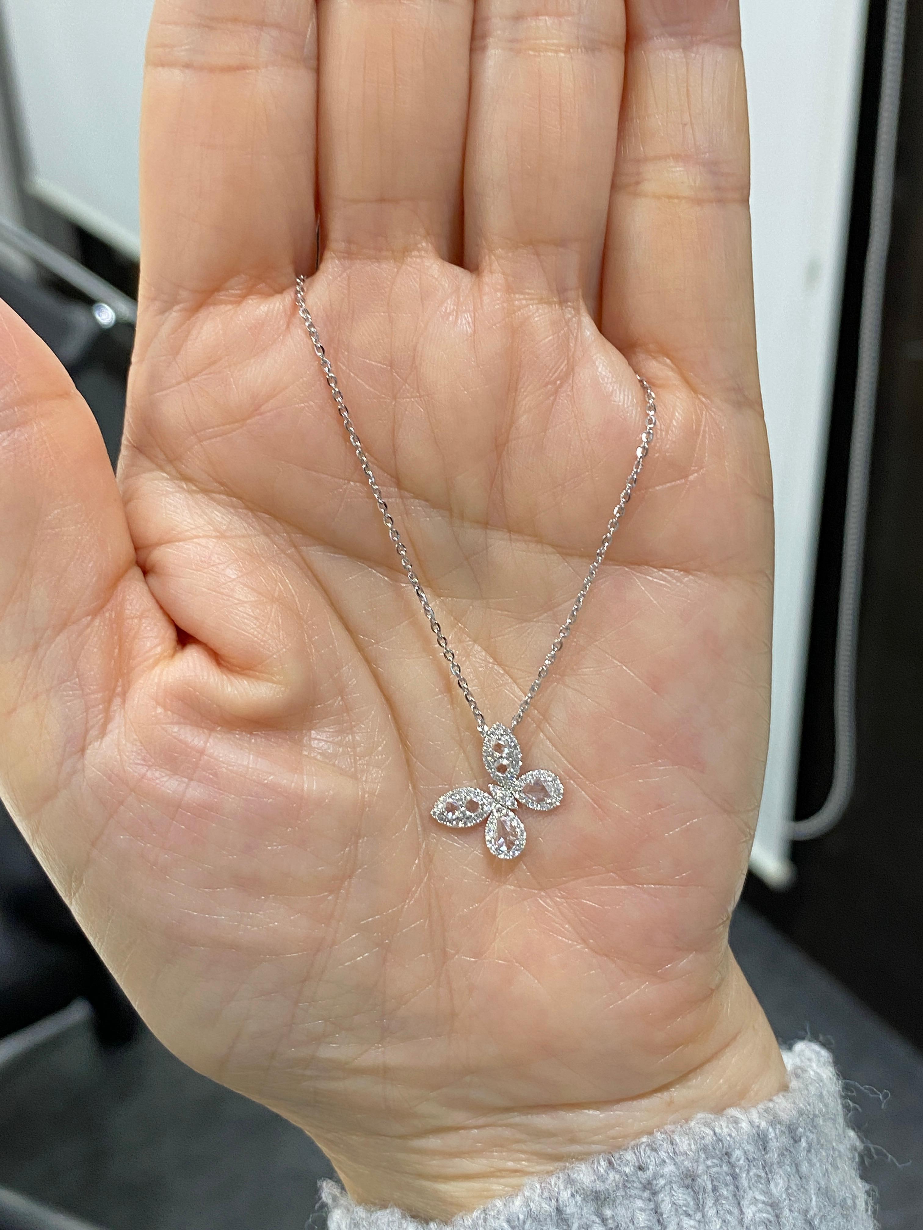 Taglio a rosa Collana con farfalla di diamanti bianchi taglio rosa in oro bianco 18 carati in vendita
