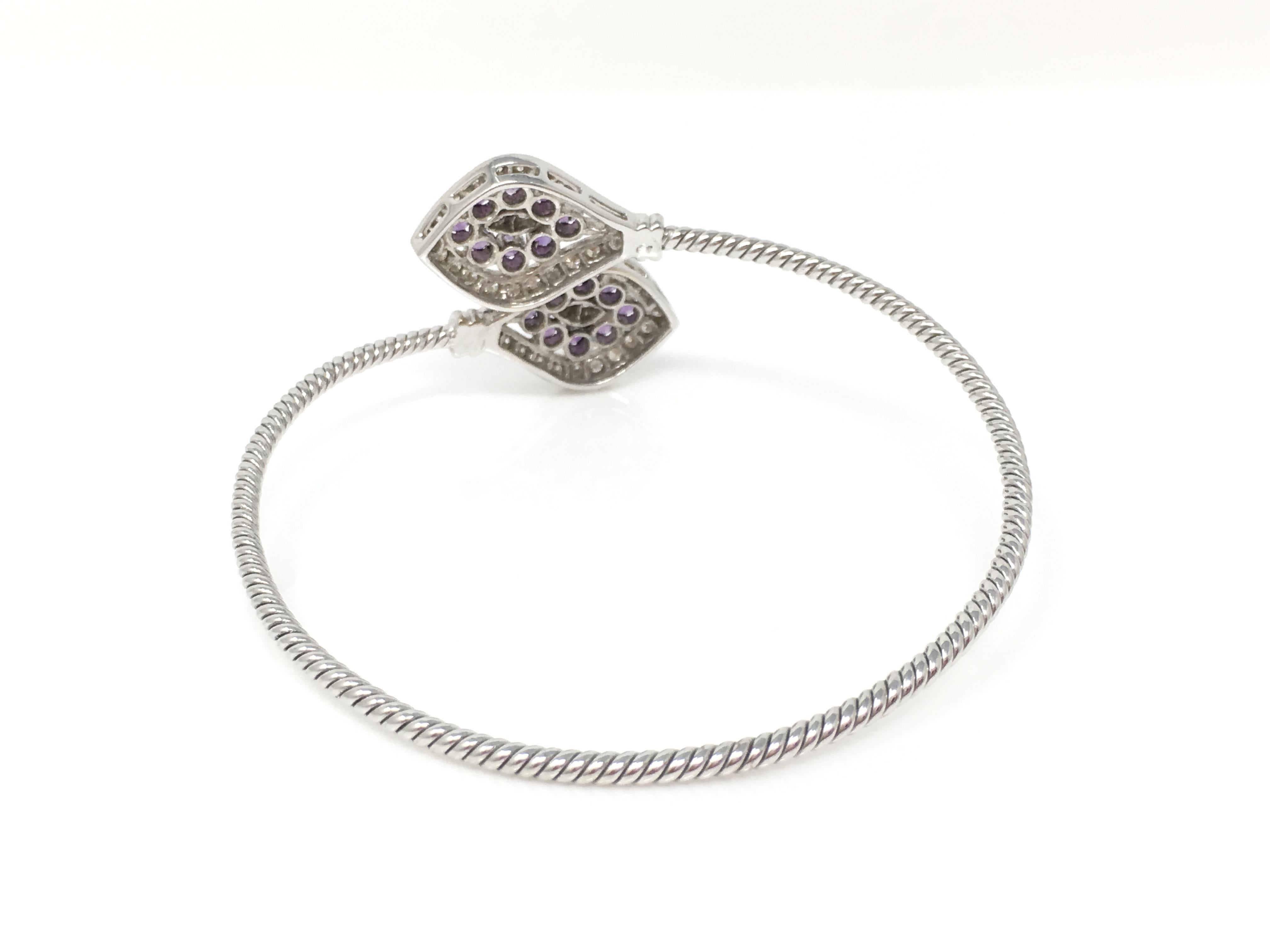 Contemporary White Round Brilliant Diamond And Amethyst Flexible Bracelet In 18K White Gold.  For Sale