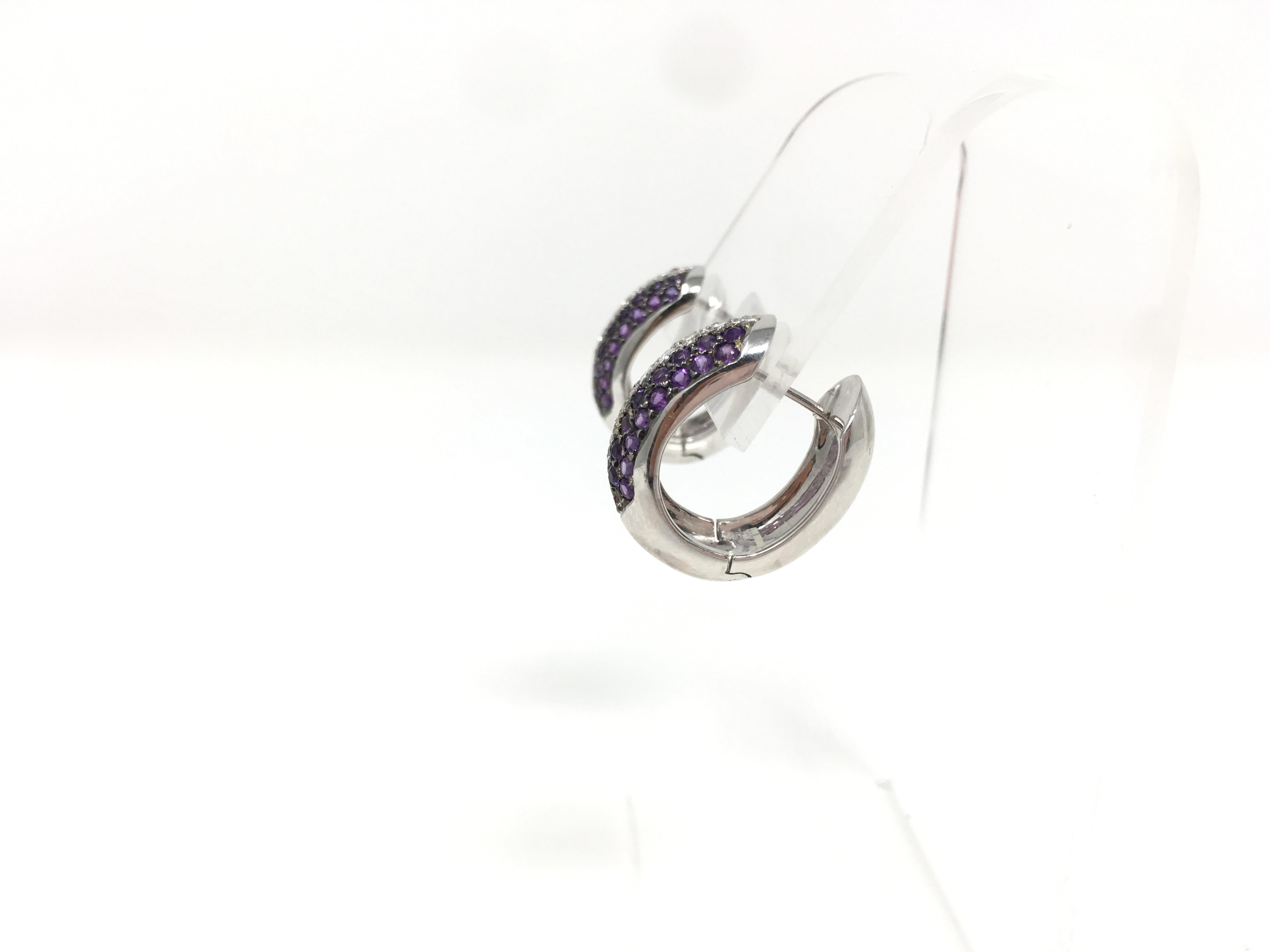 White Round Brilliant Diamond and Amethyst Hoop Earrings in 18 Karat White Gold For Sale 2