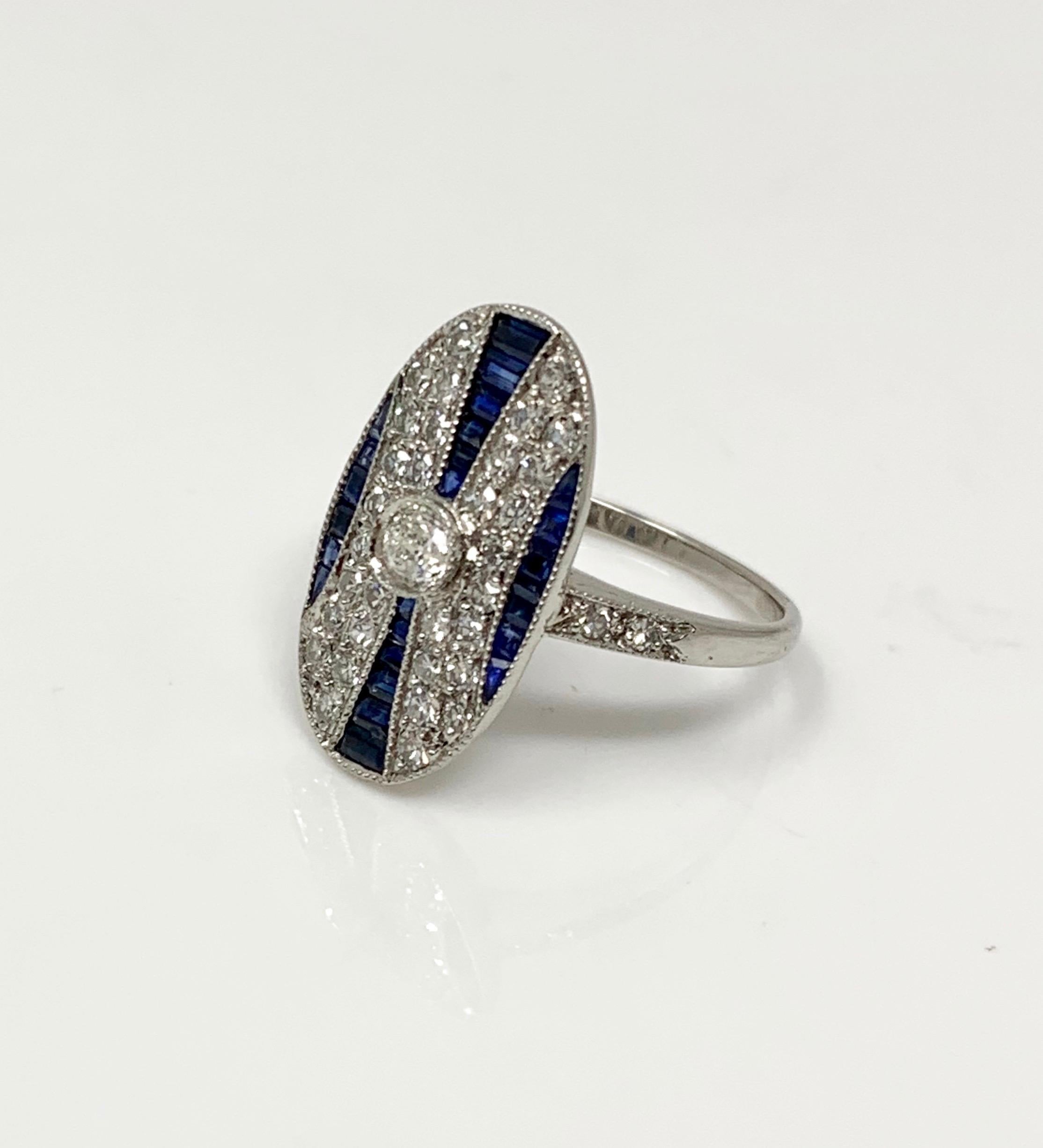 White Round Brilliant Diamond and Blue Sapphire Ring in Platinum For Sale 3