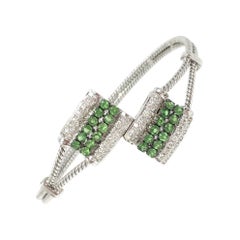 White Round Brilliant Diamond And Round Brilliant Tsavorite Flexible Bracelet.