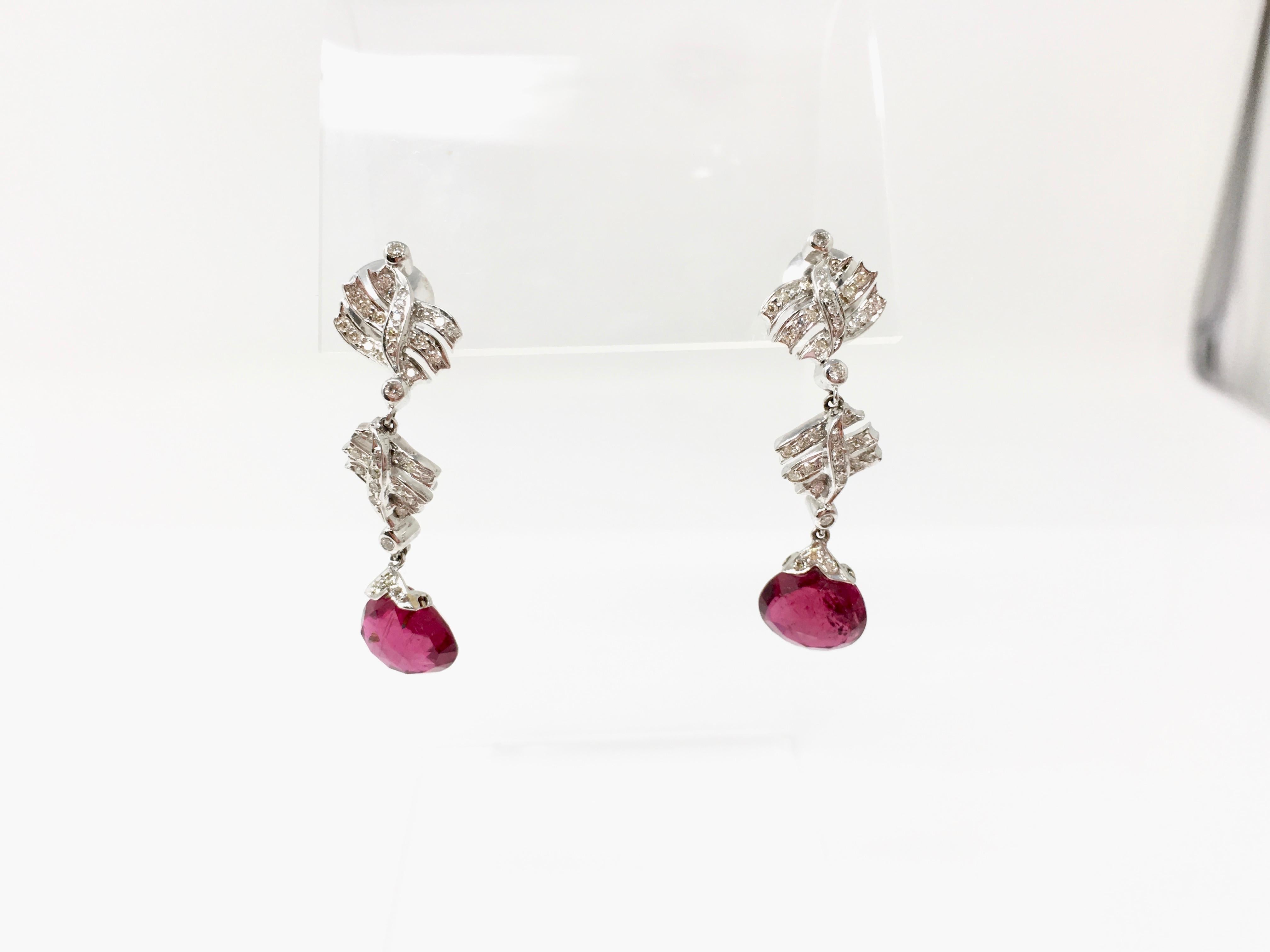 White Round Brilliant Diamond and Rubelite Dangle Earrings in 18 Karat Gold For Sale 2