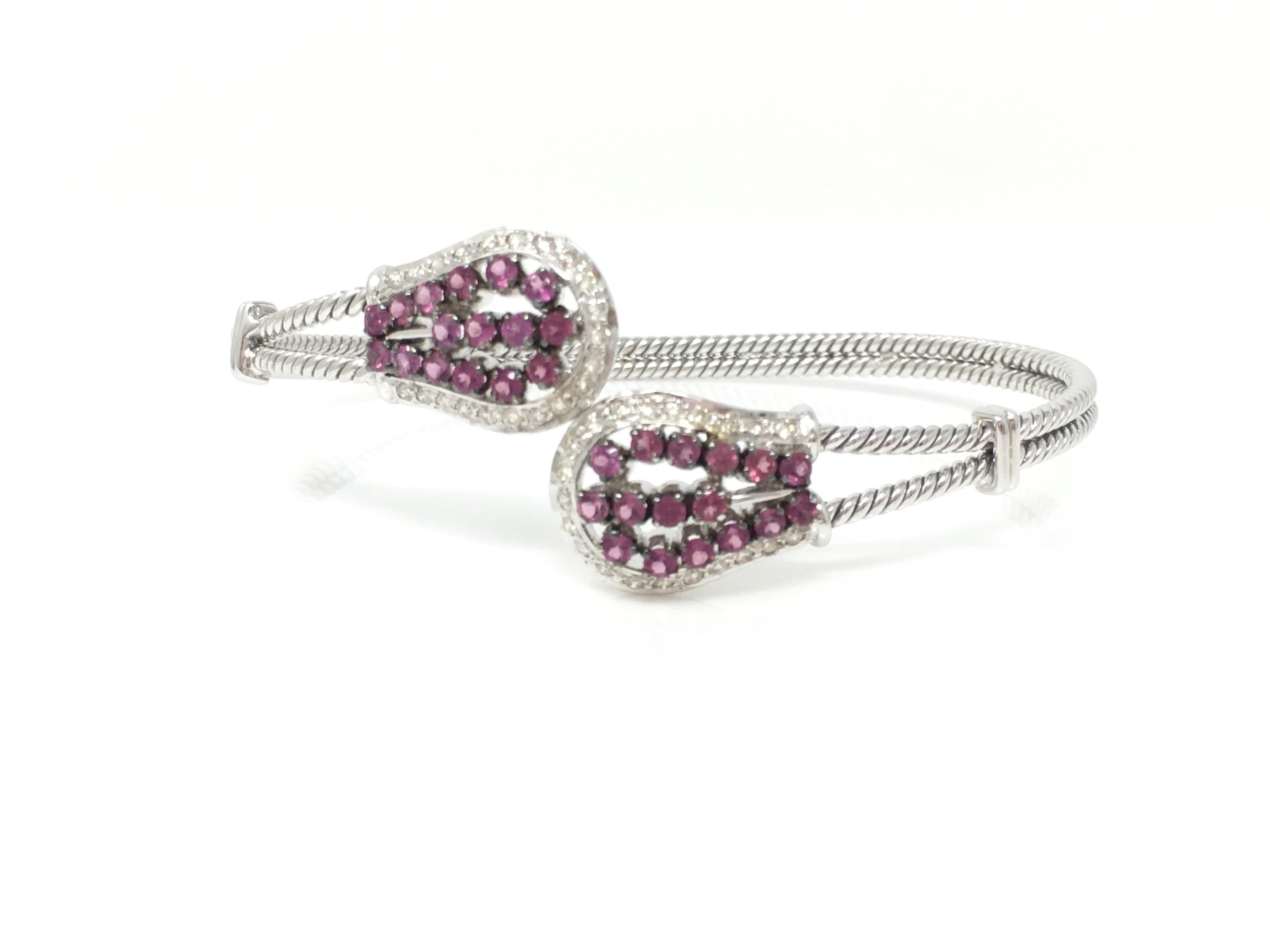 White Round Brilliant Diamond and Rubelite Flexible Bangle In 18 Karat Gold For Sale 1