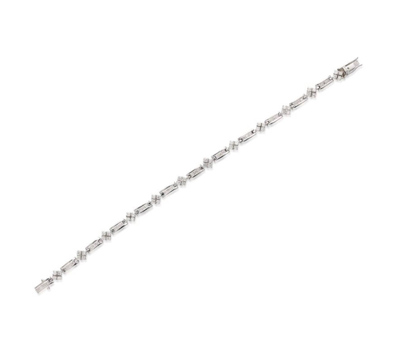 Pulsera de Diamantes Brillantes Redondos Blancos en Oro Blanco de 14 Kilates en venta 9