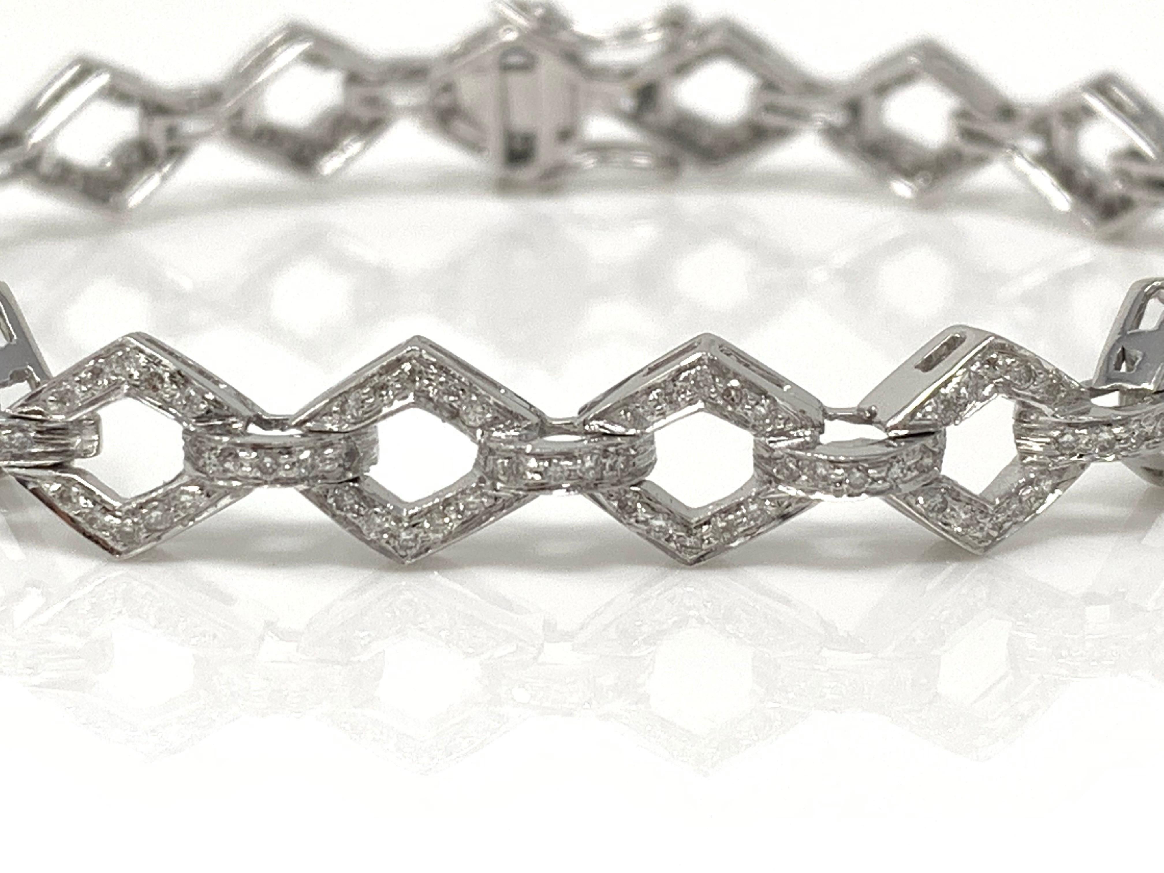 Contemporary White Round Brilliant Diamond Bracelet in 18 Karat White Gold For Sale