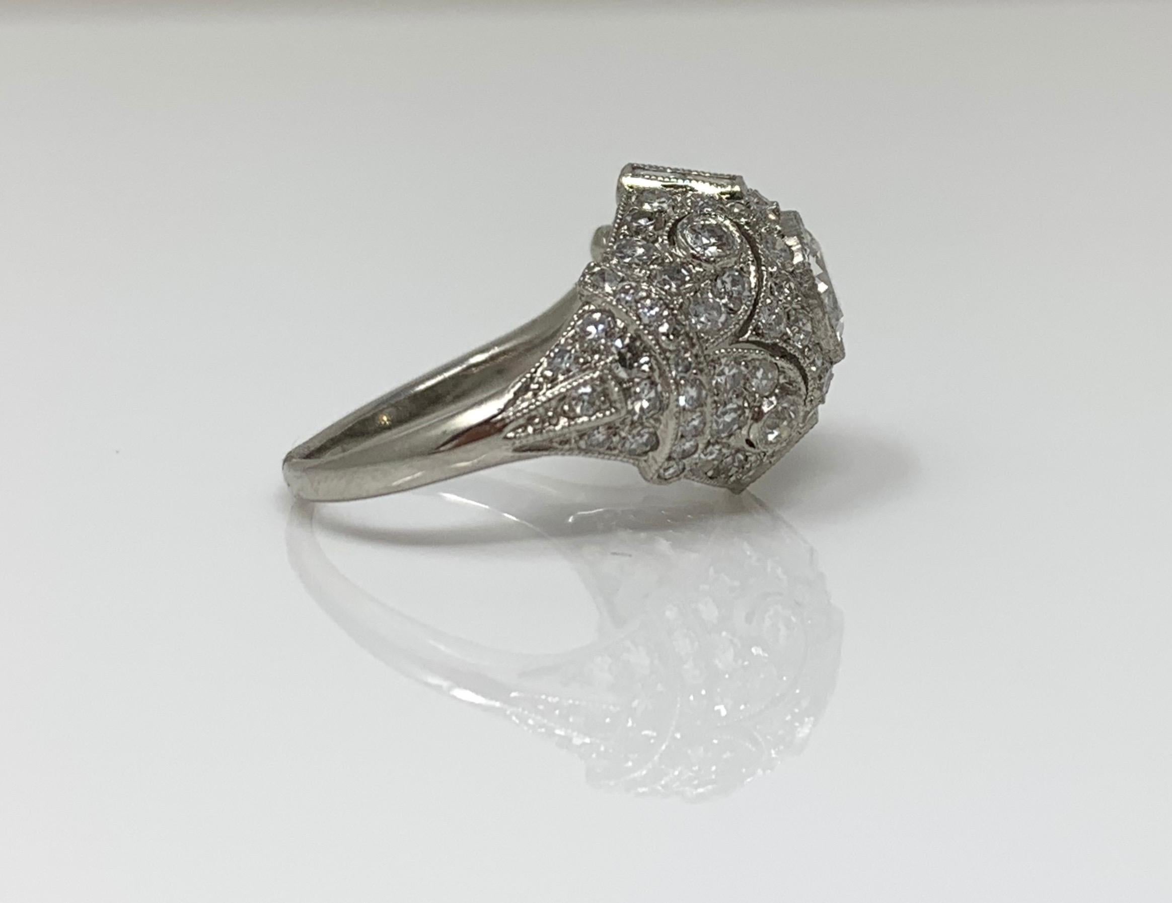 White Round Brilliant Diamond Engagement Ring in Platinum For Sale 2