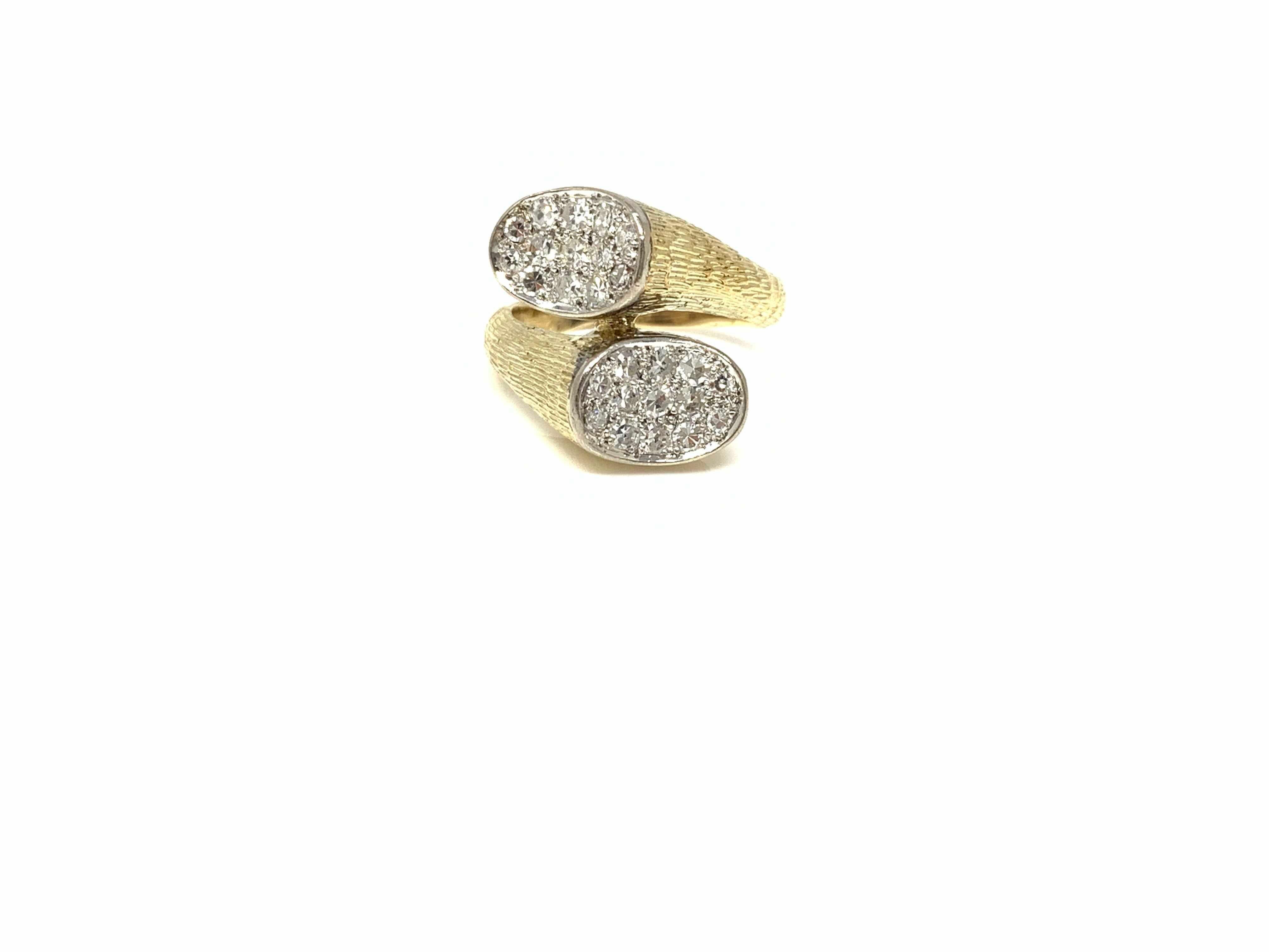 Women's White Round Diamond Bypass Cocktail Ring in Yellow Gold For Sale
