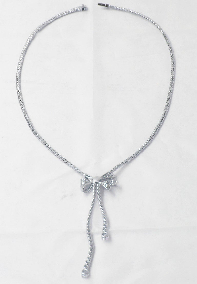 Women's Graff White Round Diamond Graduated Double Stand Knot Necklace with Bow For Sale