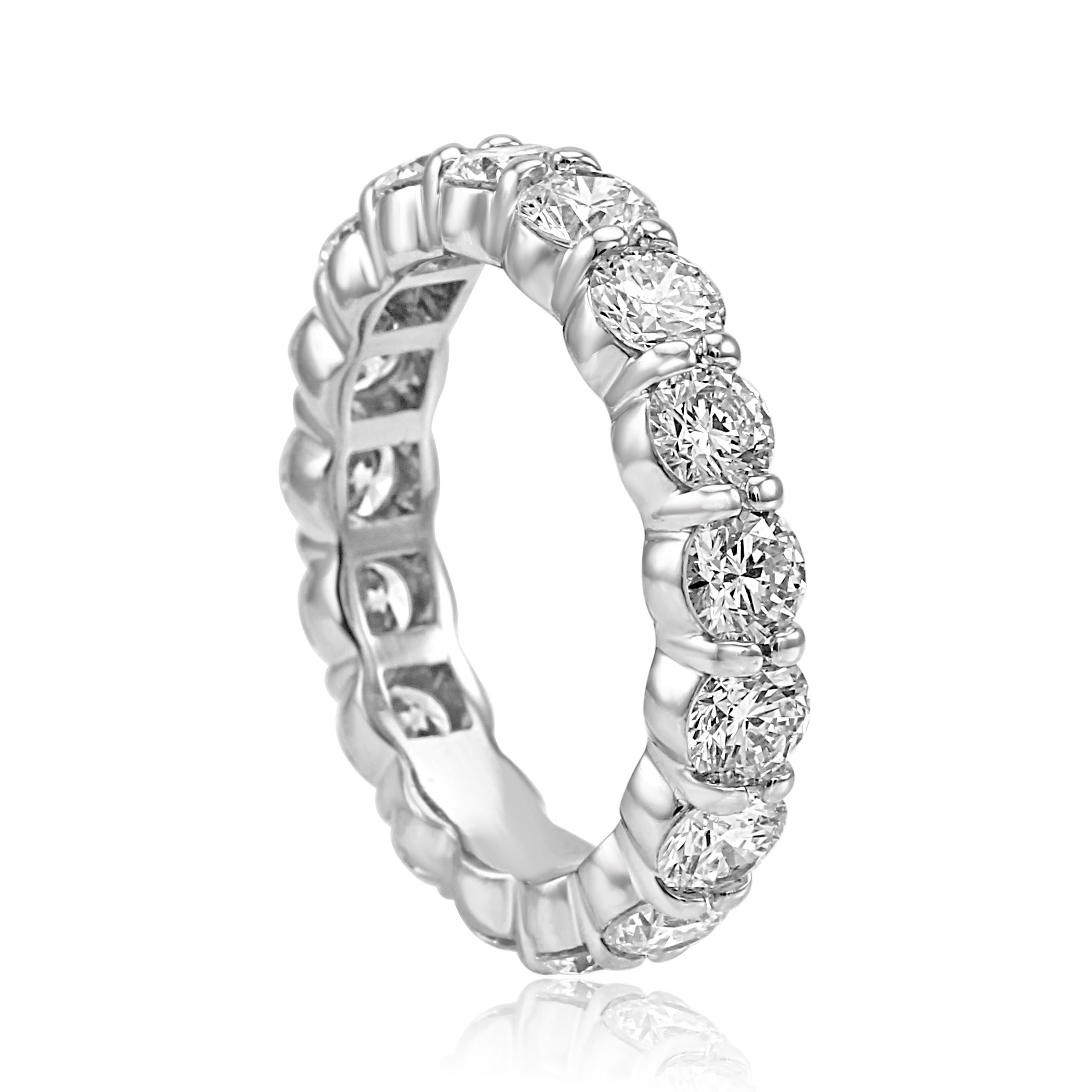 Modern White Round Diamond Platinum Eternity Bridal Wedding Fashion Cocktail Band Ring