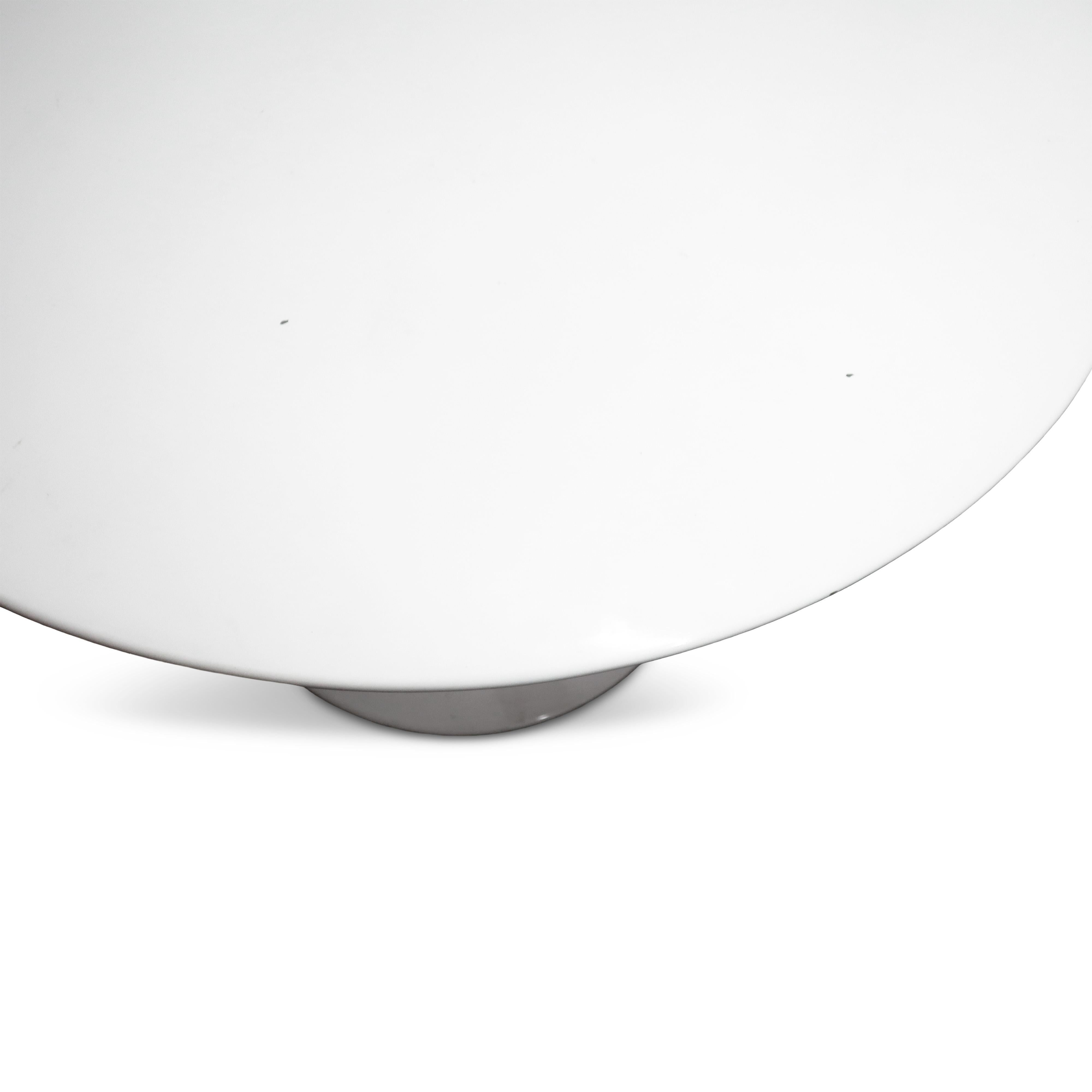 Contemporary White Round Dining Table with Tulip Base