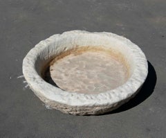White Round Hand-Carved Marble Washbasin with One Sink in a Single Block
