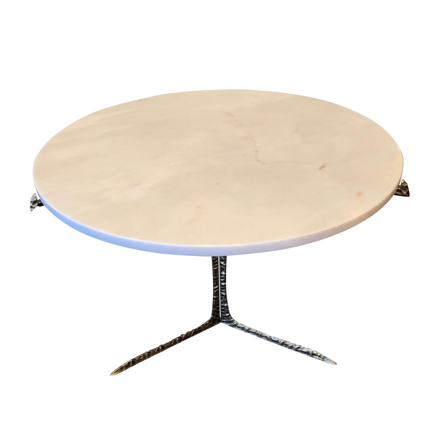 Thick round marble top coffee table
Hammered brass tripod legs
Also available with a lucite top (F2620).