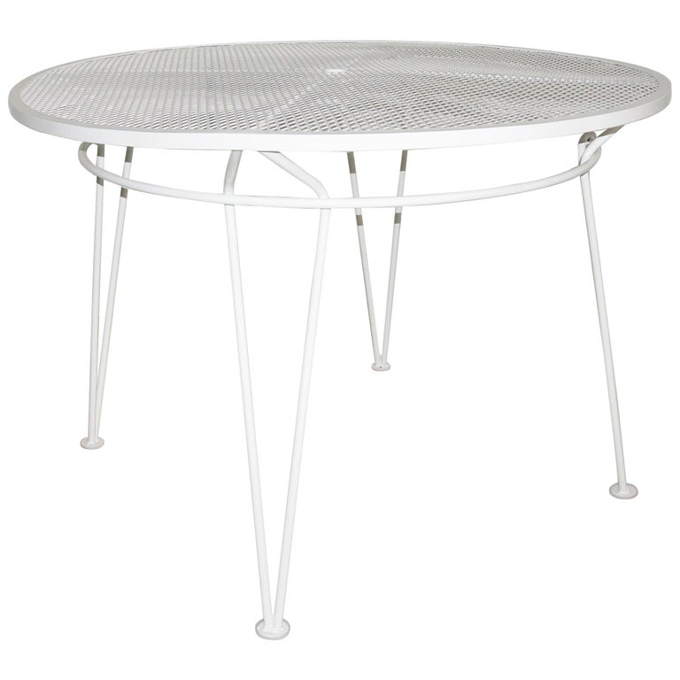 White Round Patio Dining Table at 1stdibs