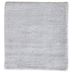 Tappeto quadrato contemporaneo minimalista in seta di bambù naturale bianco, rivestito a mano
