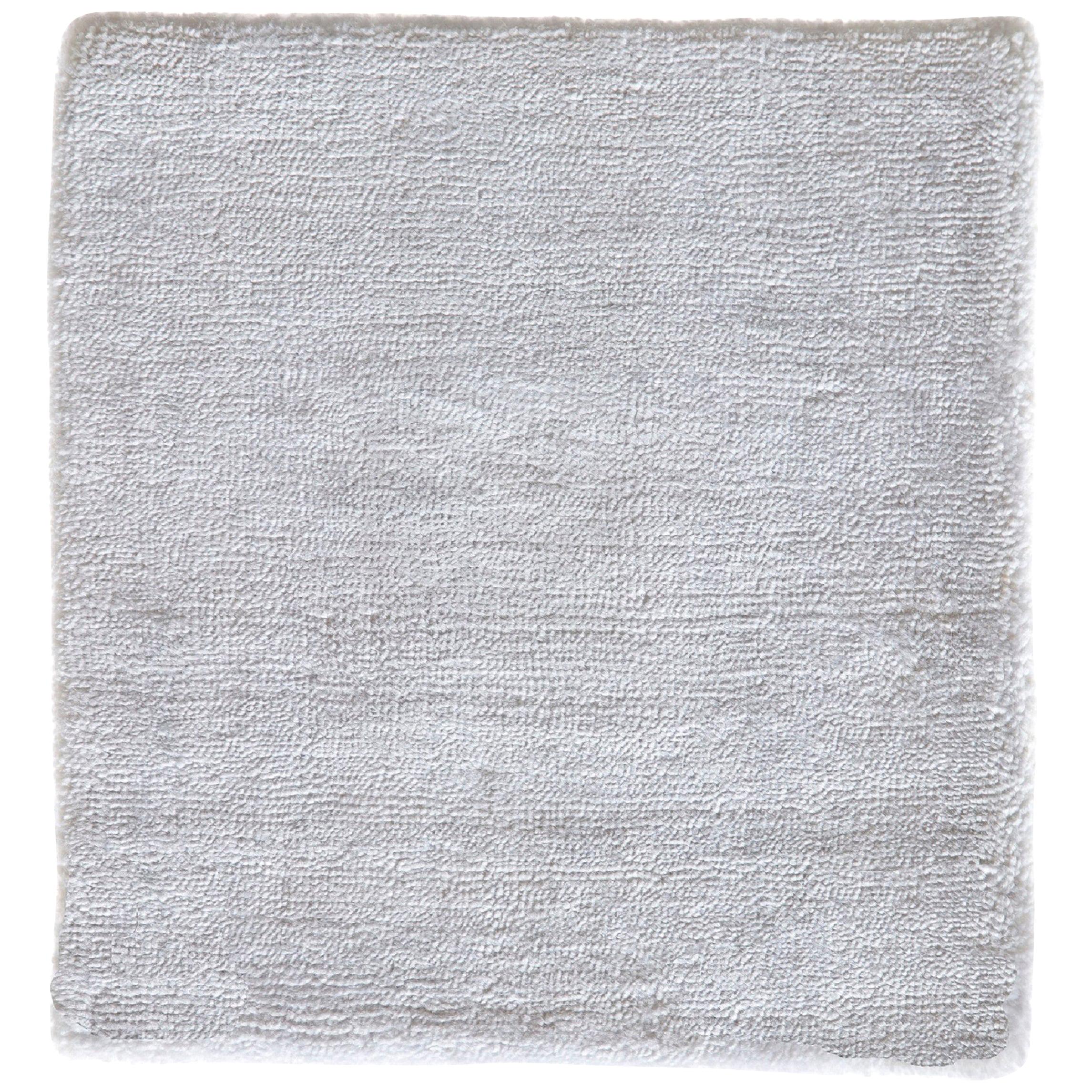 Moderner weißer handgefertigter minimalistischer Neutral-Teppich aus Bambusseide