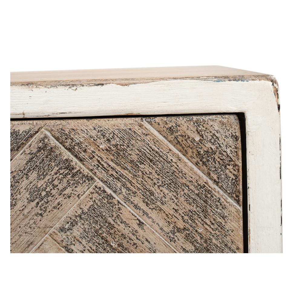 Armadio multimediale moderno rustico Whiting Chevron in vendita 2