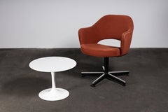 White Saarinen Tulip Side Table for Knoll, Rare Low Profile, Signed