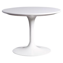 White Saarinen Tulip Side Table for Knoll, Rare Low Profile, Signed