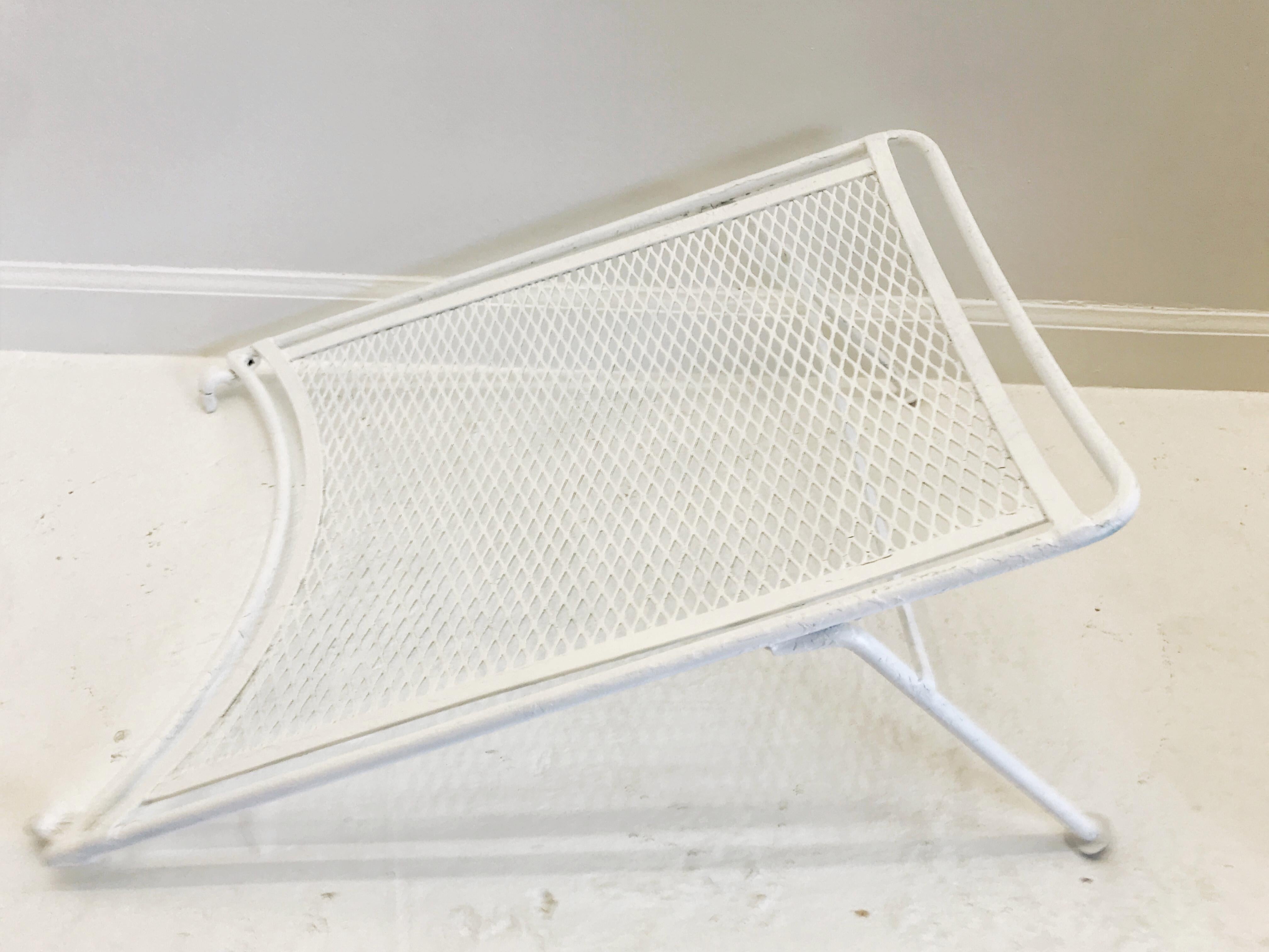 White Salterini Radar/ Hoop chair leg rest by Maurizio Tempestini, restored
At the time of this posting we have a pair of Radar/Hoop chairs in stock, sold separately, see the last two listing photographs, please refer to 1st Dibs item #