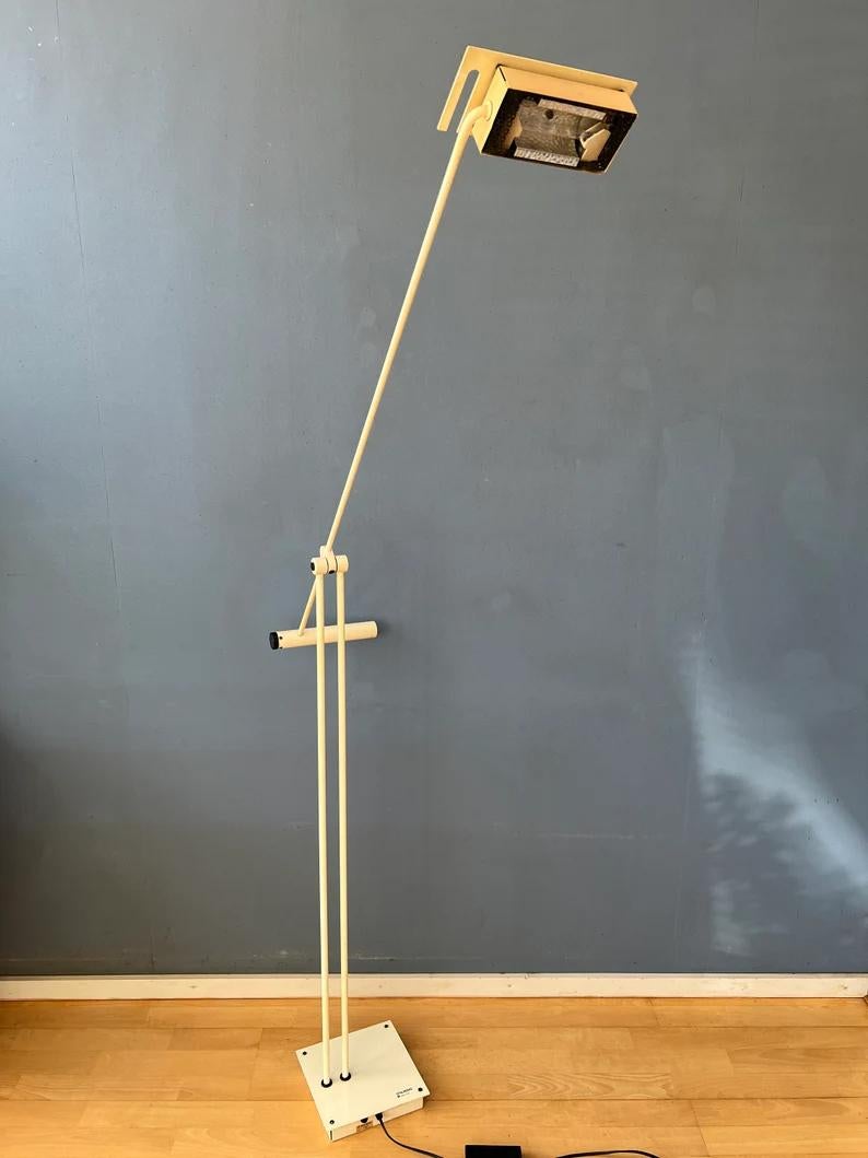 White Samurai Floor Lamp by Shigeaki Asahara for Stilnovo, 1970s For Sale 2