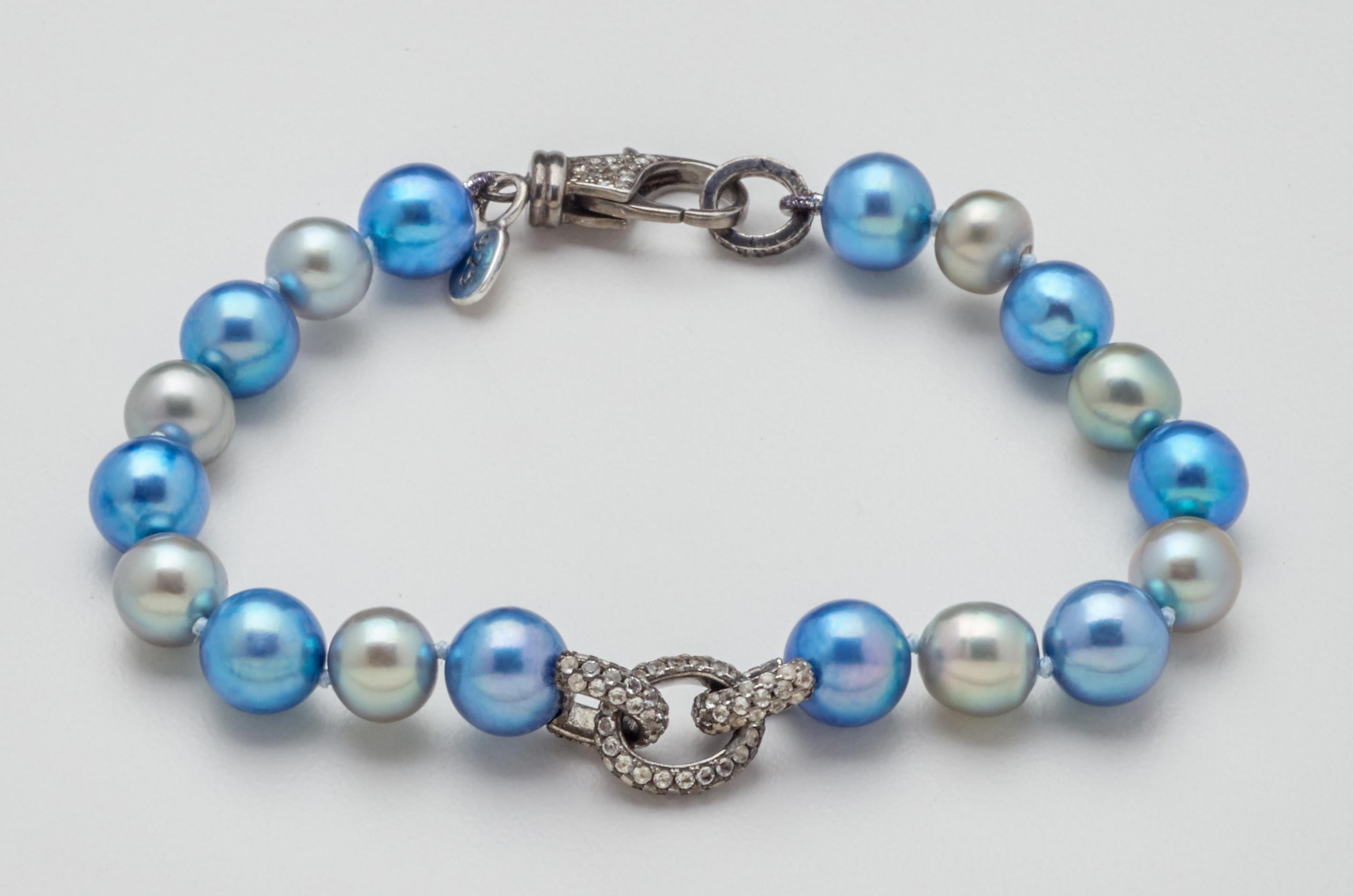 White Sapphire & Oxidized Silver Link Blue Gray Akoya Pearl Bracelet  In New Condition In Mount Kisco, NY