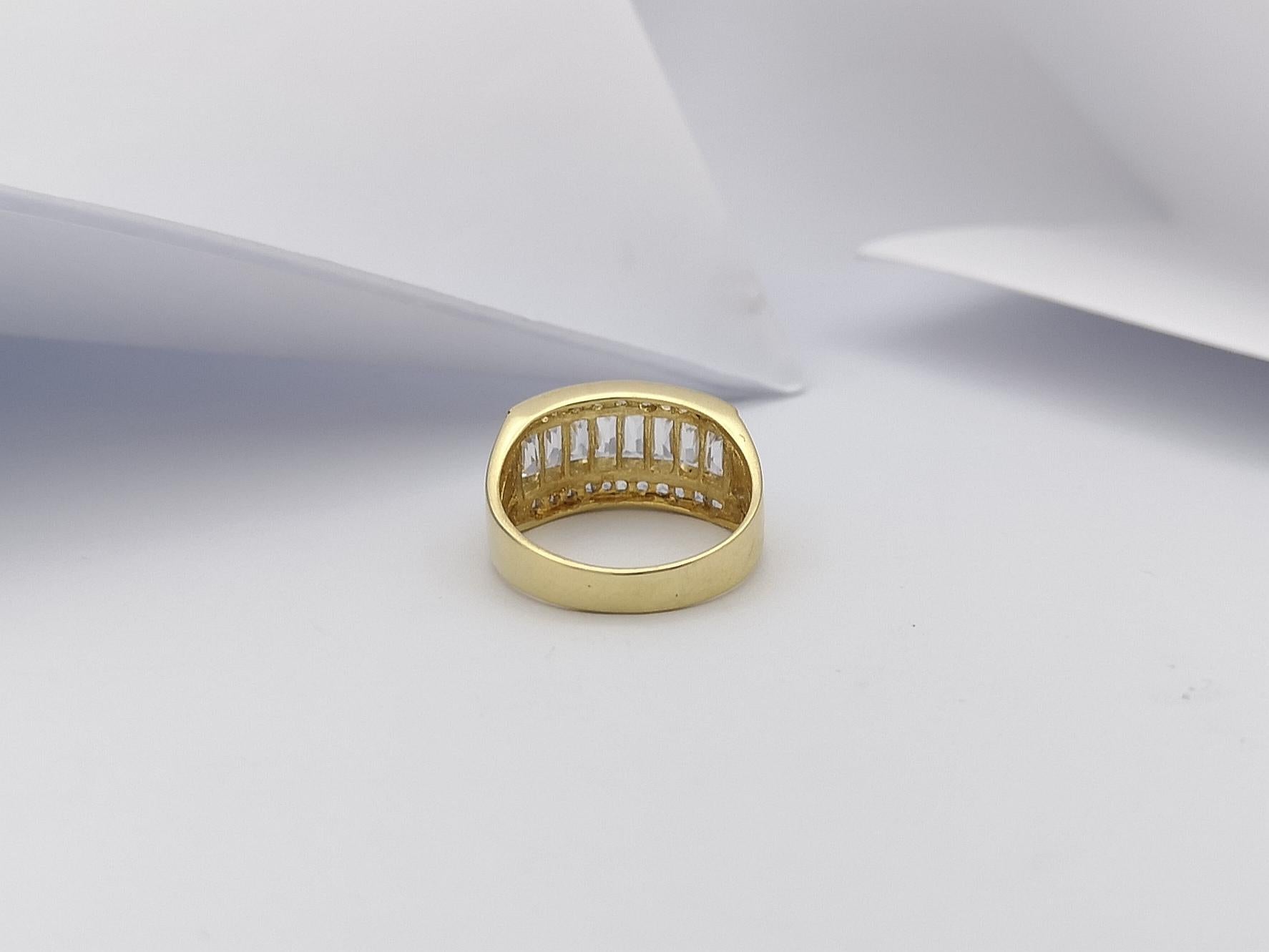 White Sapphire Ring Set in 18 Karat Gold Settings For Sale 1