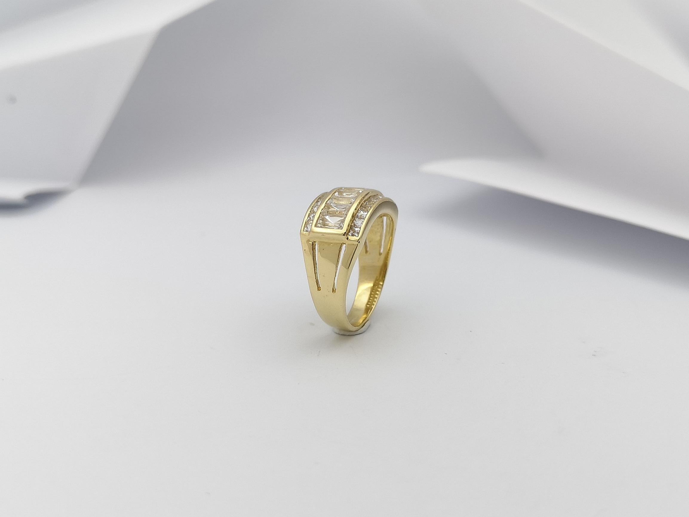 White Sapphire Ring Set in 18 Karat Gold Settings For Sale 5