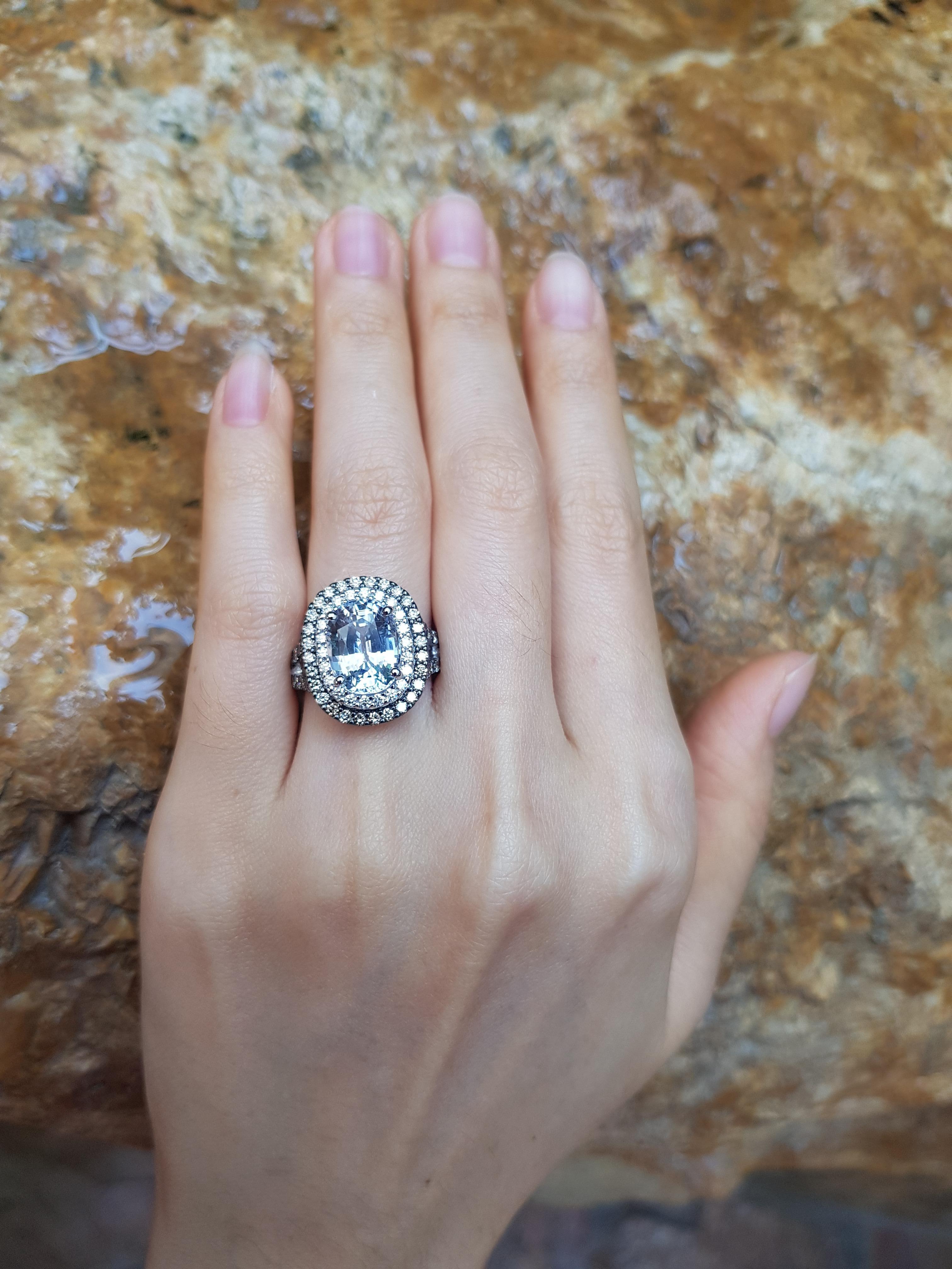 Weißer weißer Saphir mit braunem Diamant und Diamantring aus 18 Karat Weißgold im Angebot 2