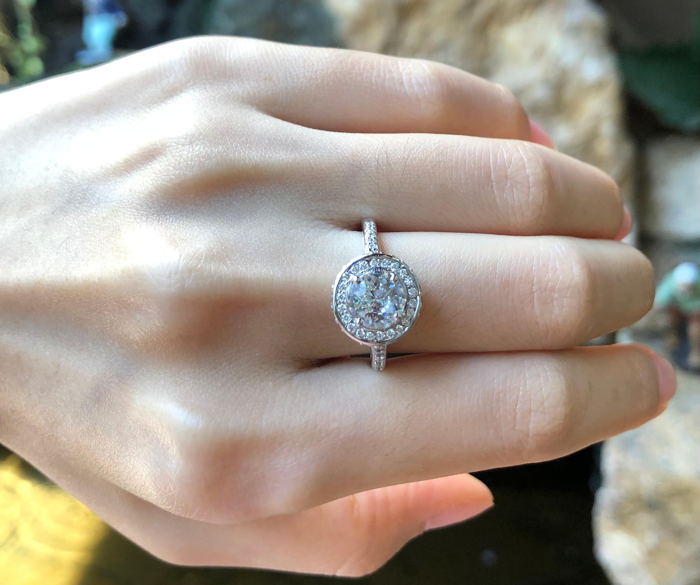 thai engagement ring