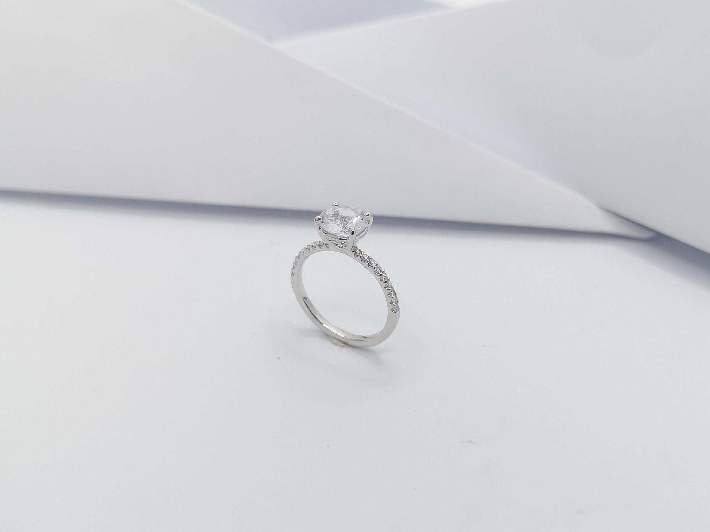 Weißer weißer Saphir mit Diamant Verlobungsring in Platin 950 Fassung im Angebot 10