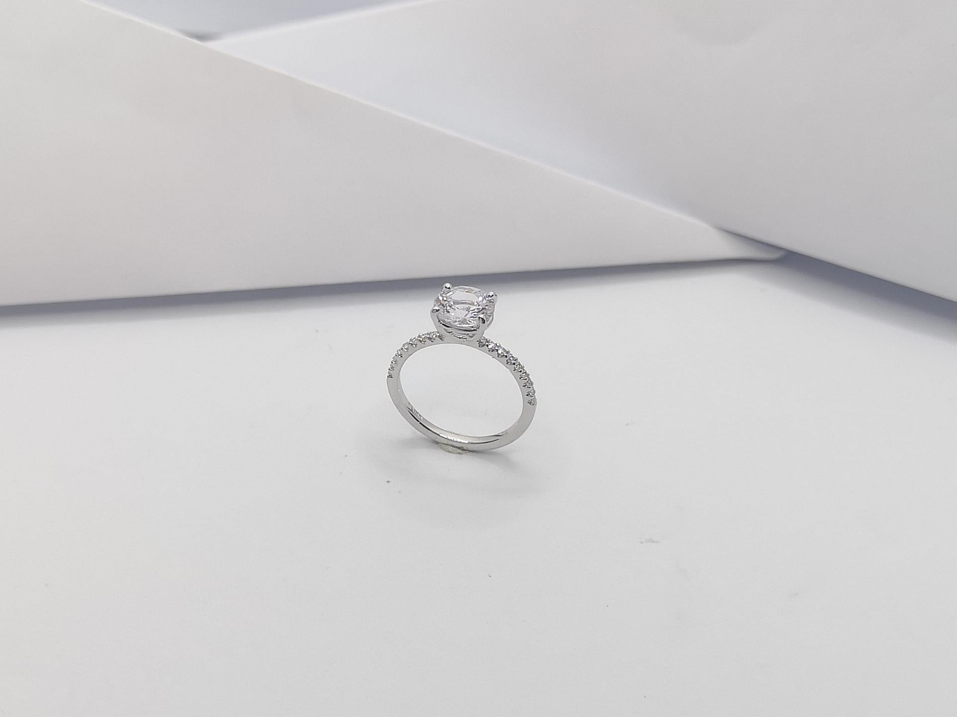 Weißer weißer Saphir mit Diamant Verlobungsring in Platin 950 Fassung im Angebot 11