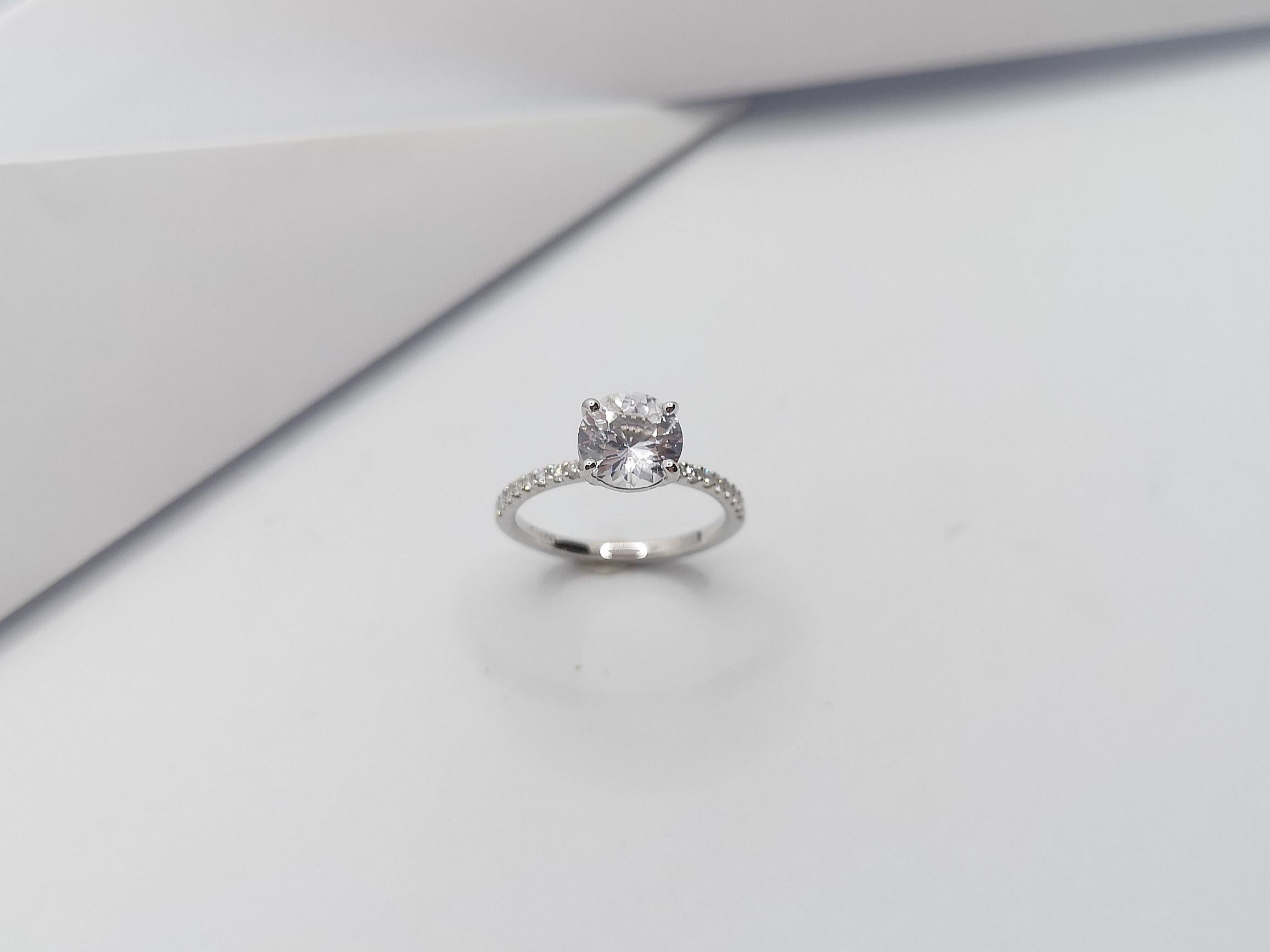 Weißer weißer Saphir mit Diamant Verlobungsring in Platin 950 Fassung im Angebot 13