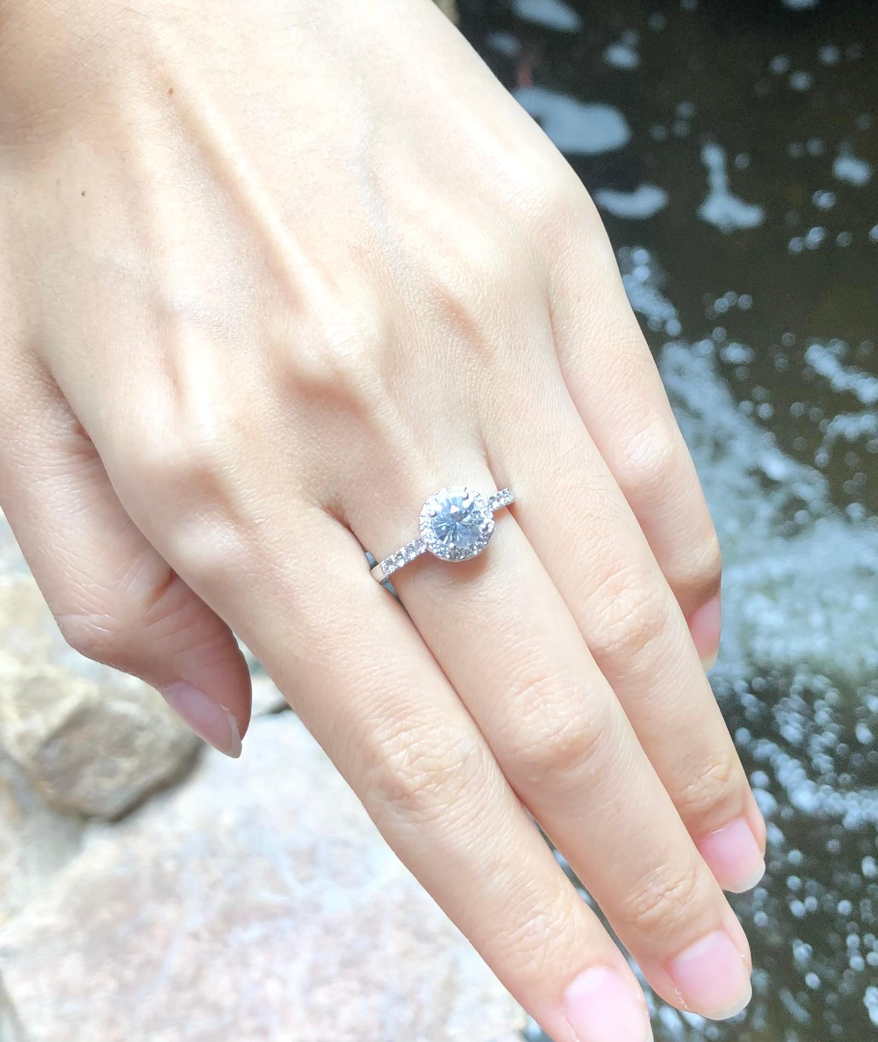 White Sapphire with Diamond Ring Set in 18 Karat White Gold Settings In New Condition For Sale In Bangkok, TH