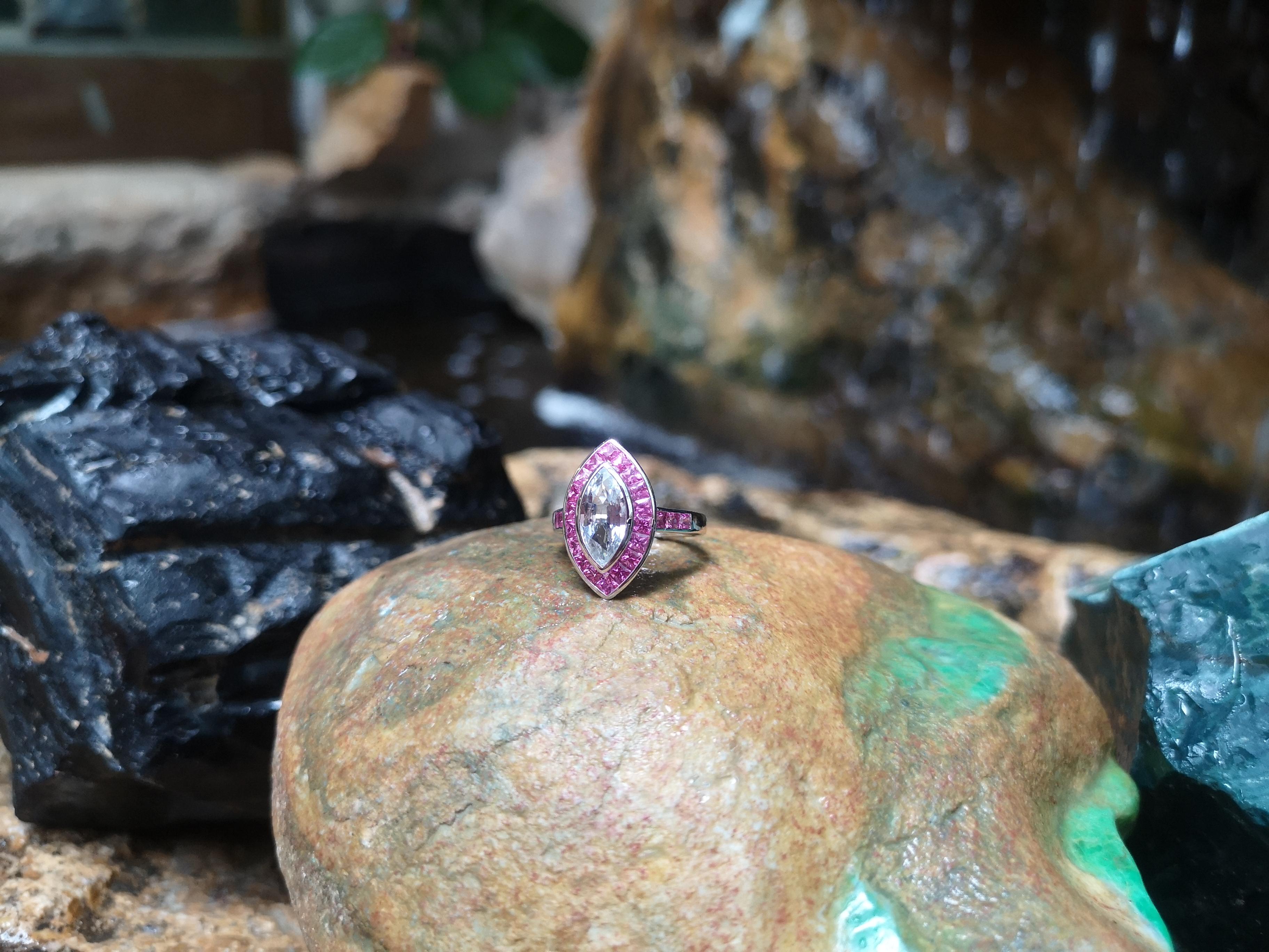 White Sapphire with Pink Sapphire Ring Set in 18 Karat White Gold Settings In New Condition For Sale In Bangkok, TH